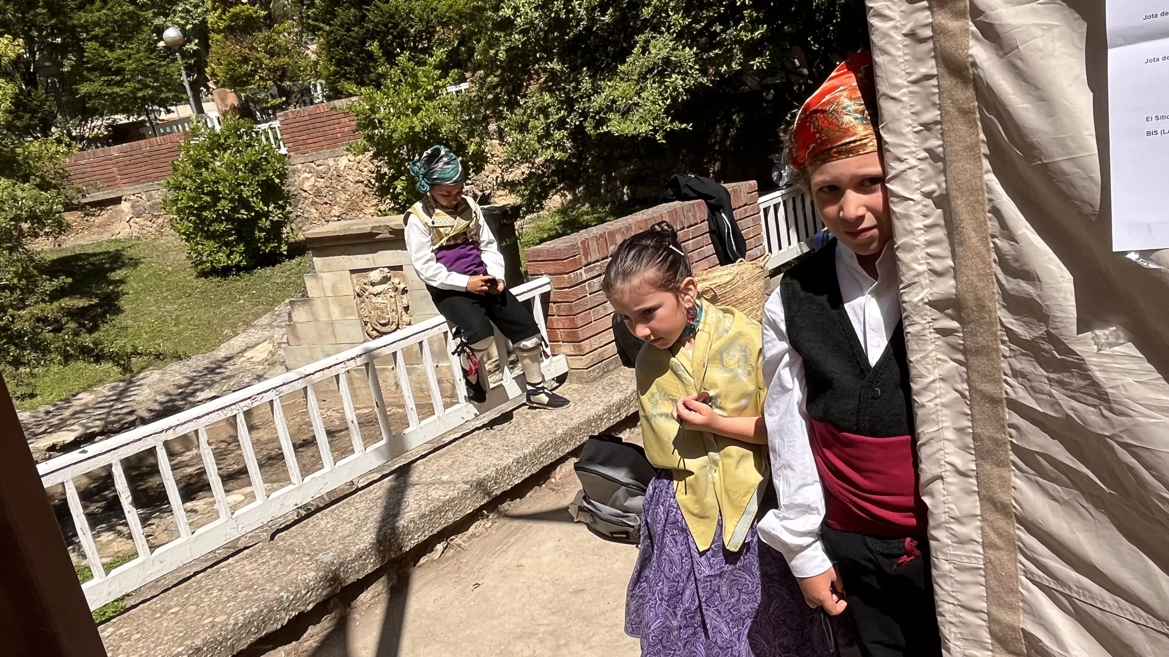 Actuación del grupo folklórico Elenco Aragonés en el Ciclo de Primavera de Huesca. Foto Mercedes Manterola