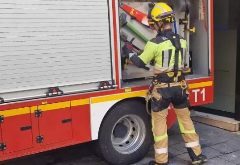 Bomberos de Huesca en una intervención.