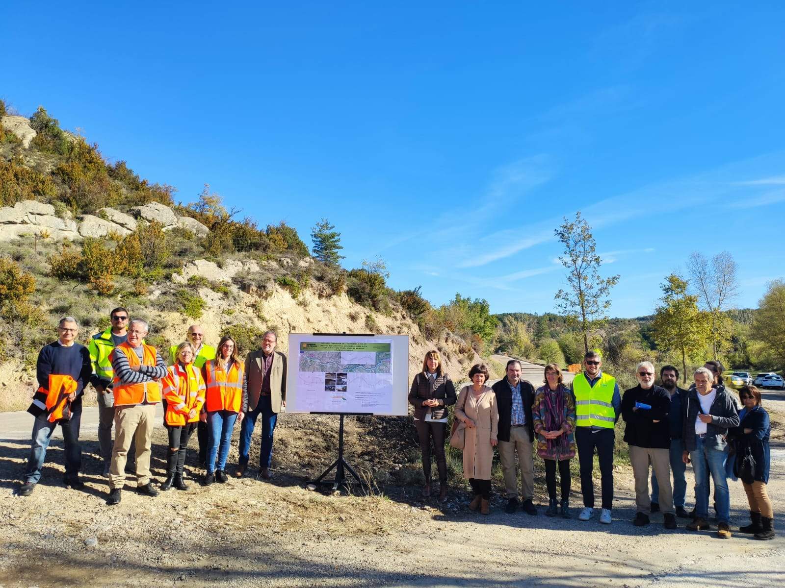 Visita a los trabajos que se llevan a cabo en la carretera de la Guarguera