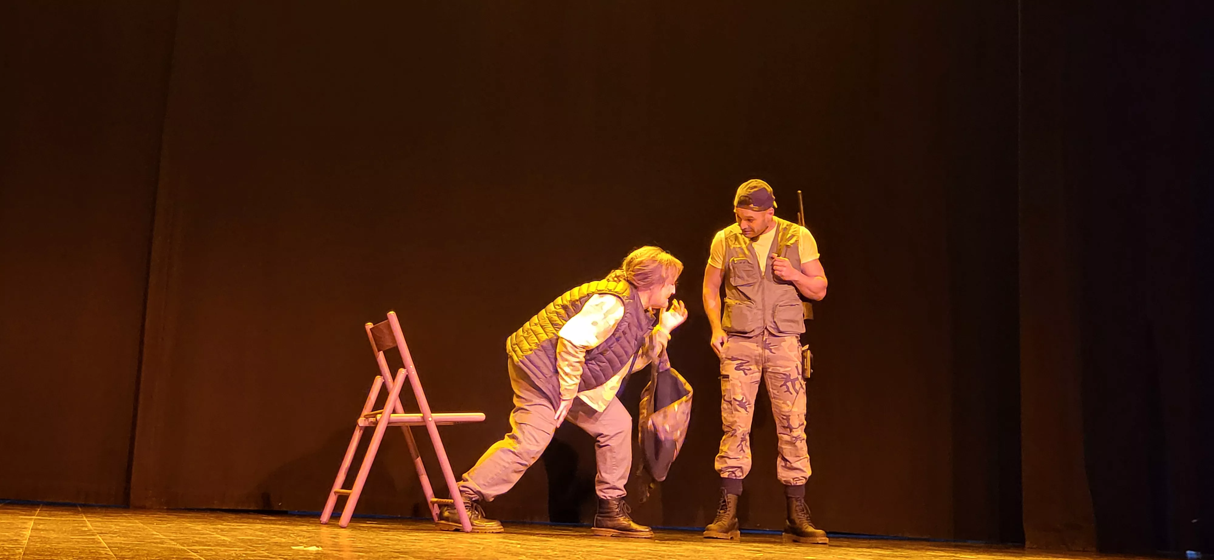 Actuación de Alboroque en la Muestra de Teatro y Danza Joven de Huesca. Foto Mercedes Manterola