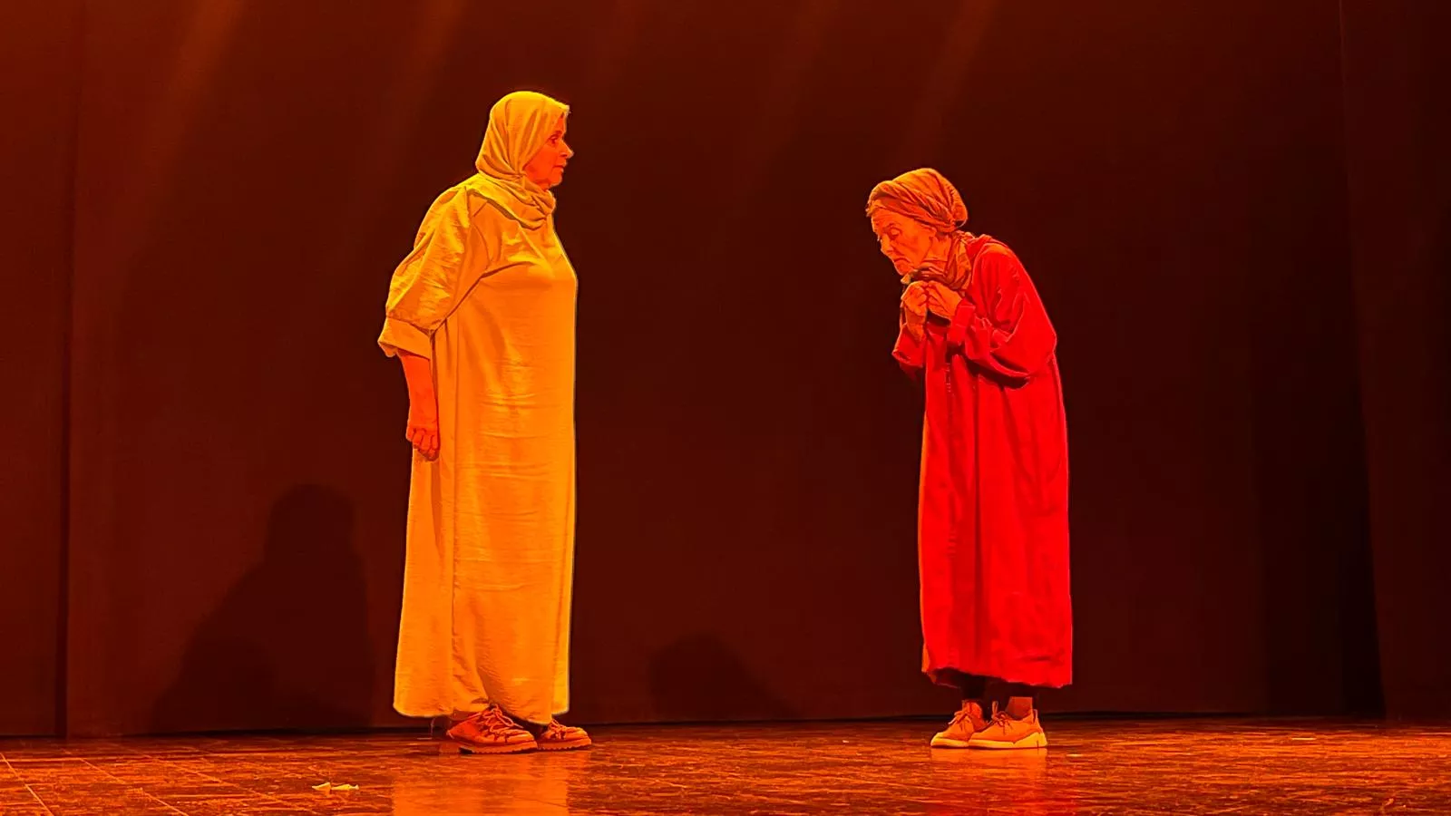 Actuación de Alboroque en la Muestra de Teatro y Danza Joven de Huesca. Foto Mercedes Manterola