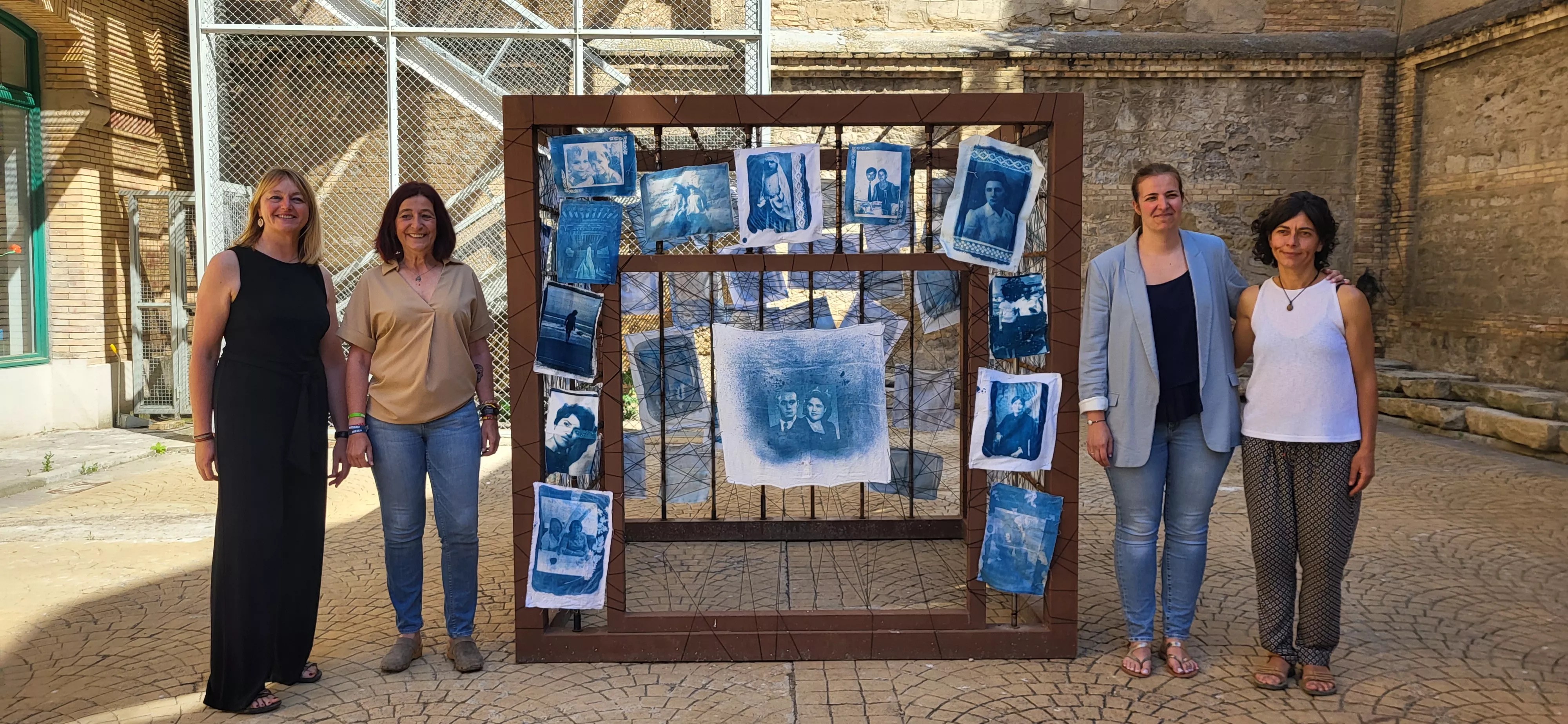Inauguración de la exposición del proyecto Enlazadas de La Hoya de Huesca. Foto Mercedes Manterola
