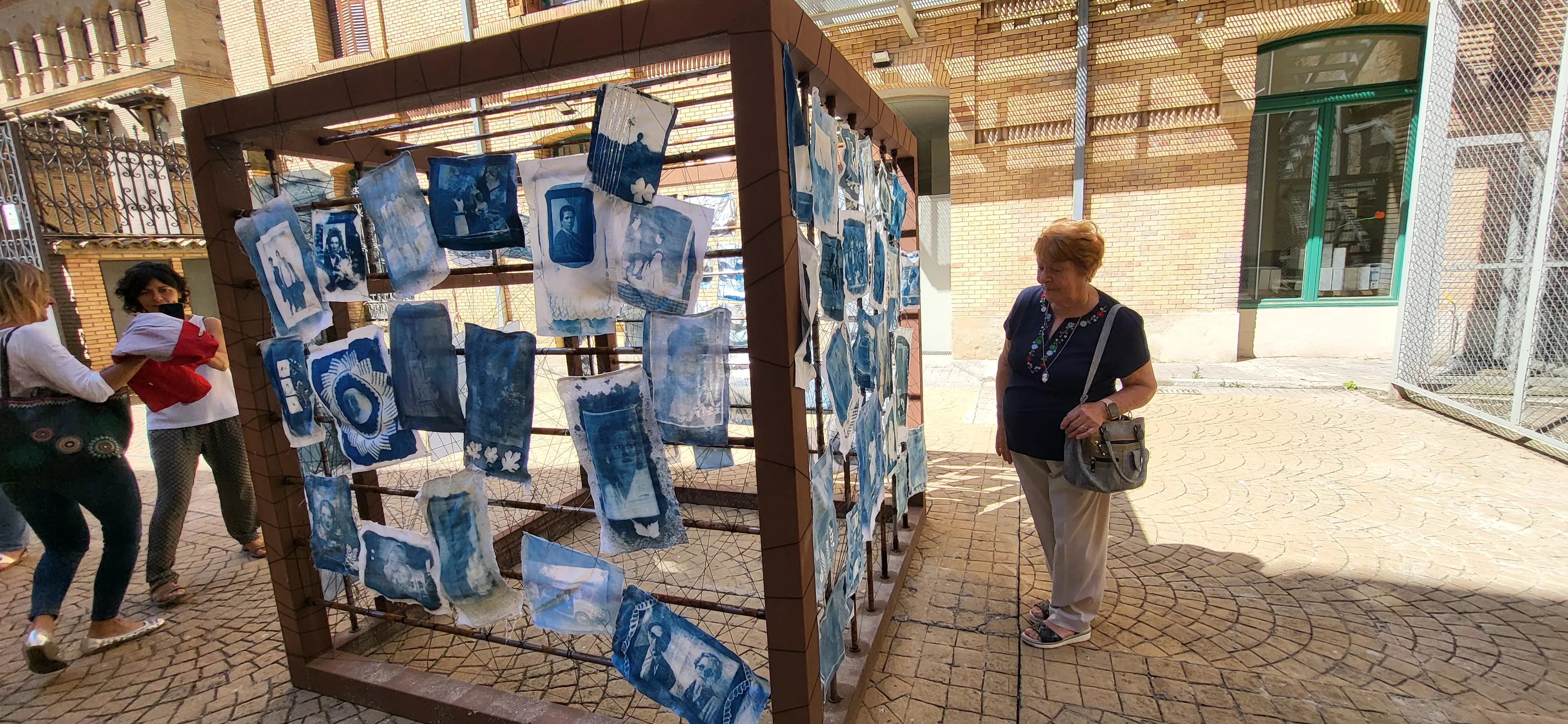 Inauguración de la exposición del proyecto Enlazadas de La Hoya de Huesca. Foto Mercedes Manterola