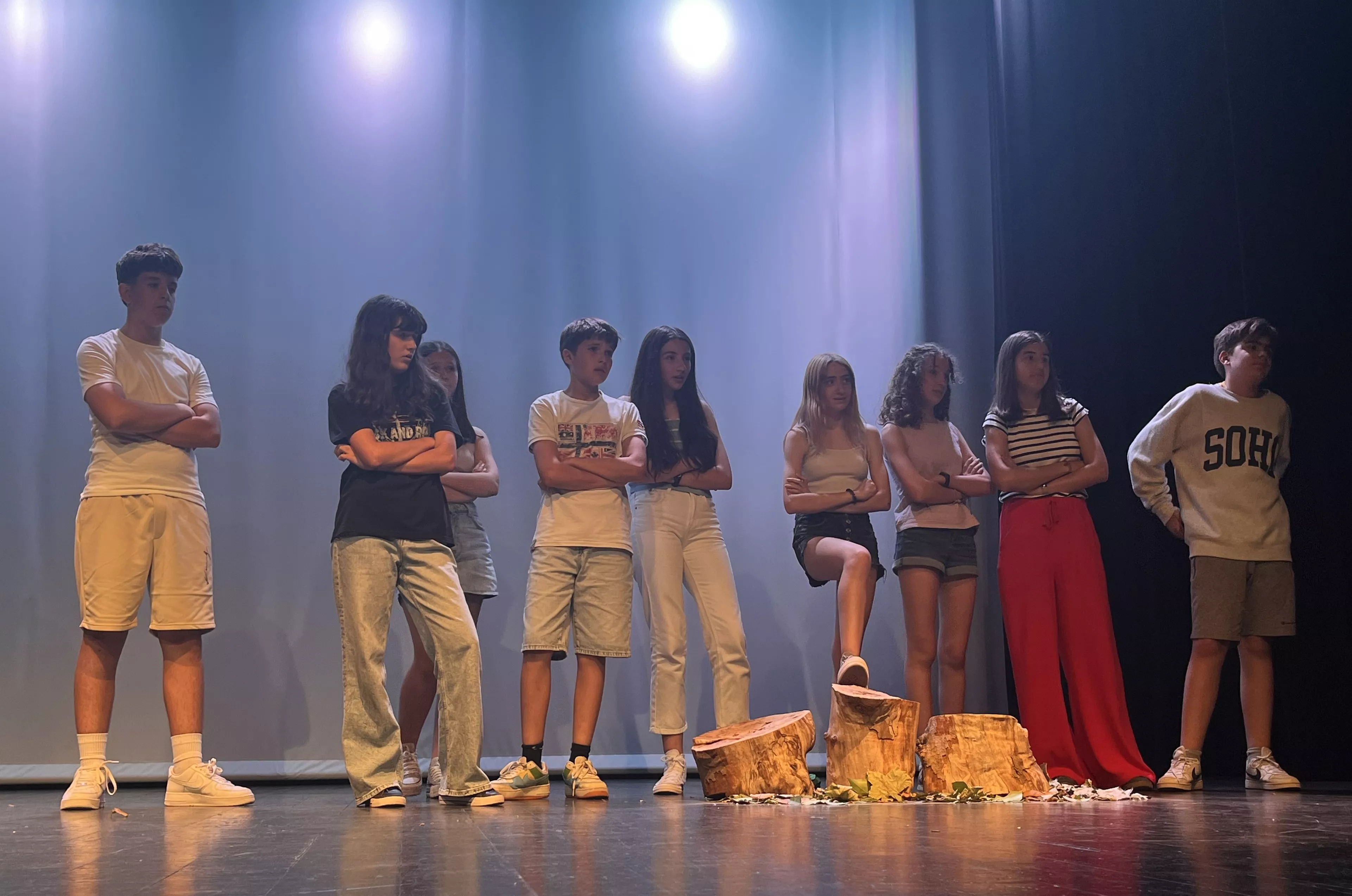 Actuación de La ventana teatro con la obra Pun(n)ck en la Muestra de Teatro y Danza Joven. Foto Mercedes Manterola