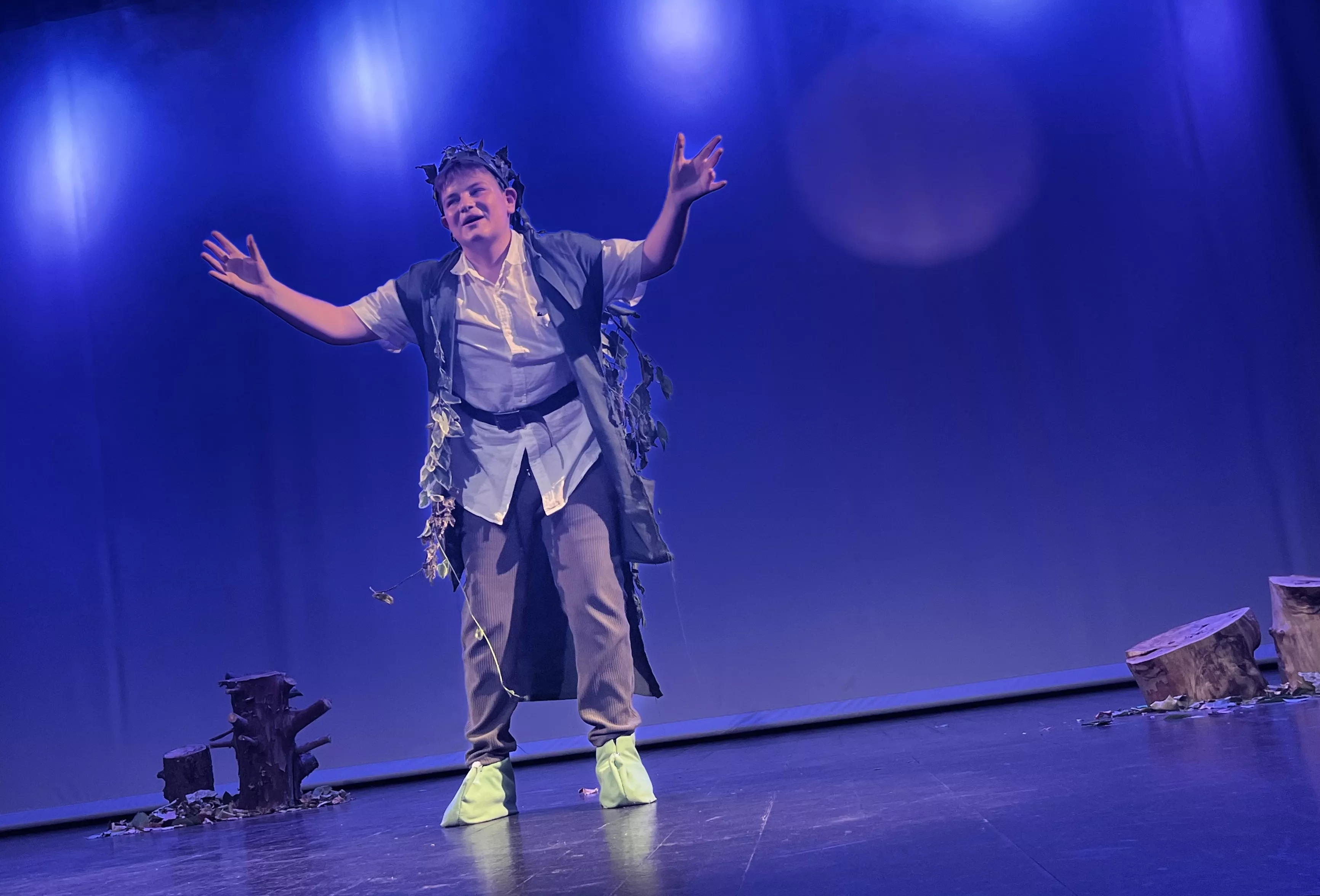 Actuación de La ventana teatro con la obra Pun(n)ck en la Muestra de Teatro y Danza Joven. Foto Mercedes Manterola