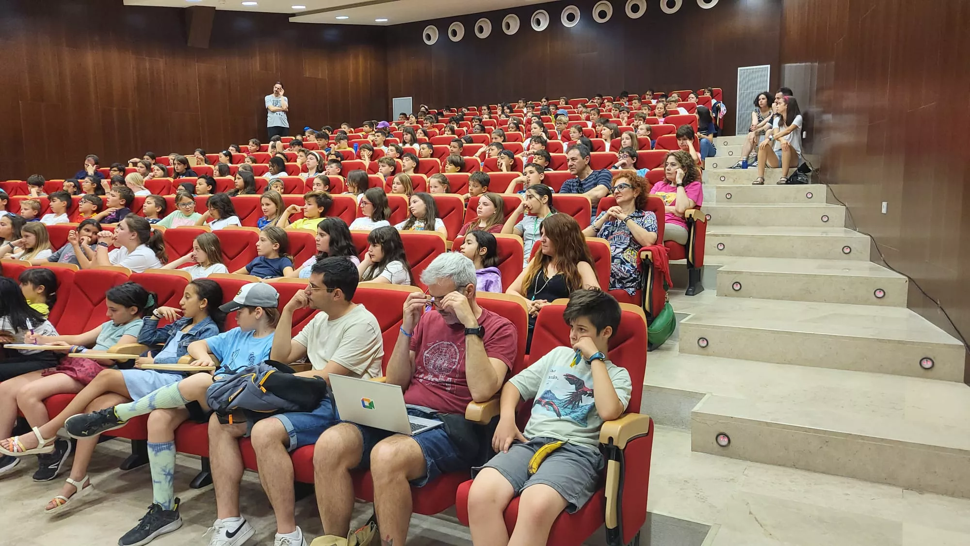 Unizar Kids en la Facultad de Empresa. 