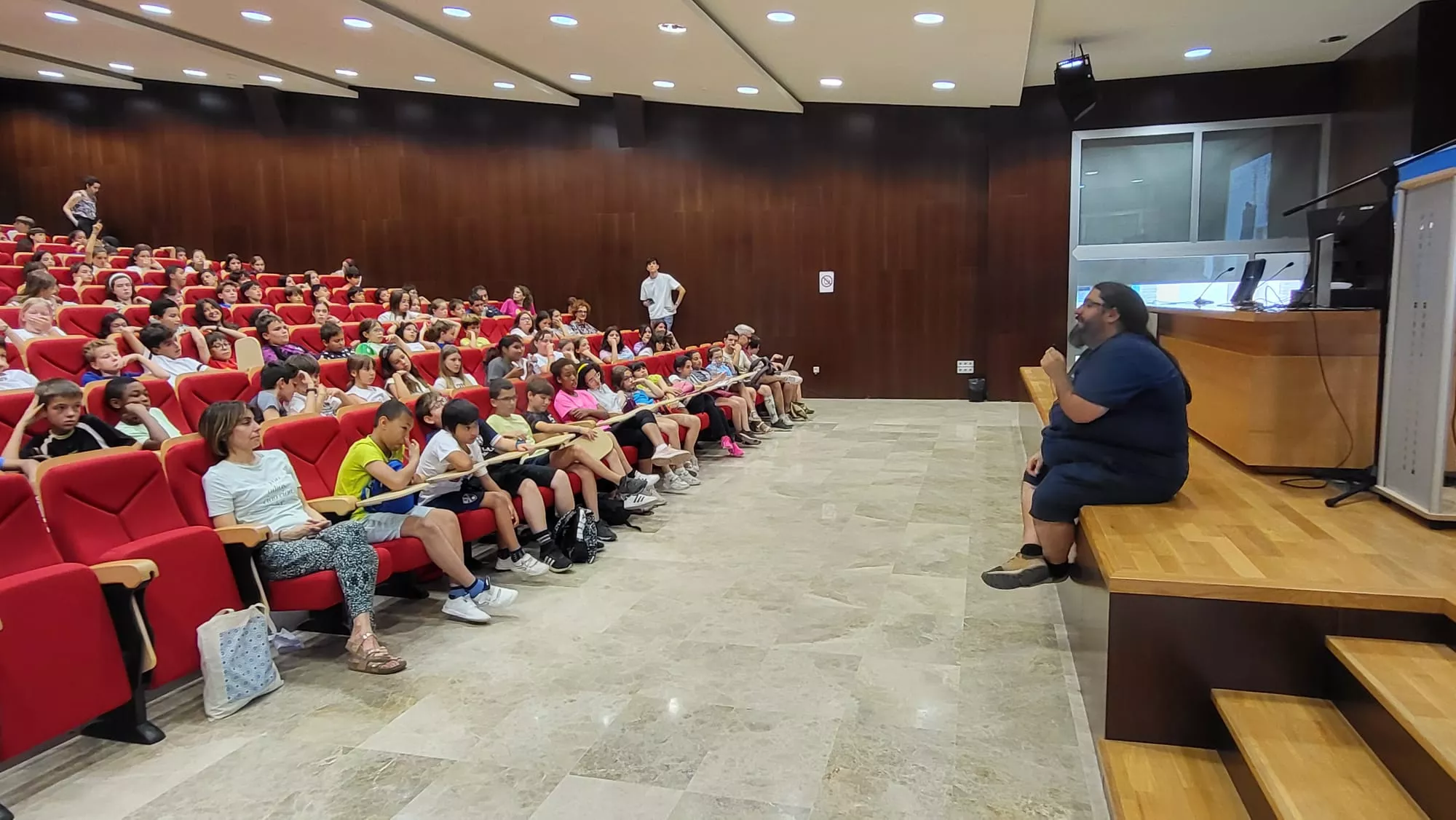 Unizar Kids en la Facultad de Empresa. 