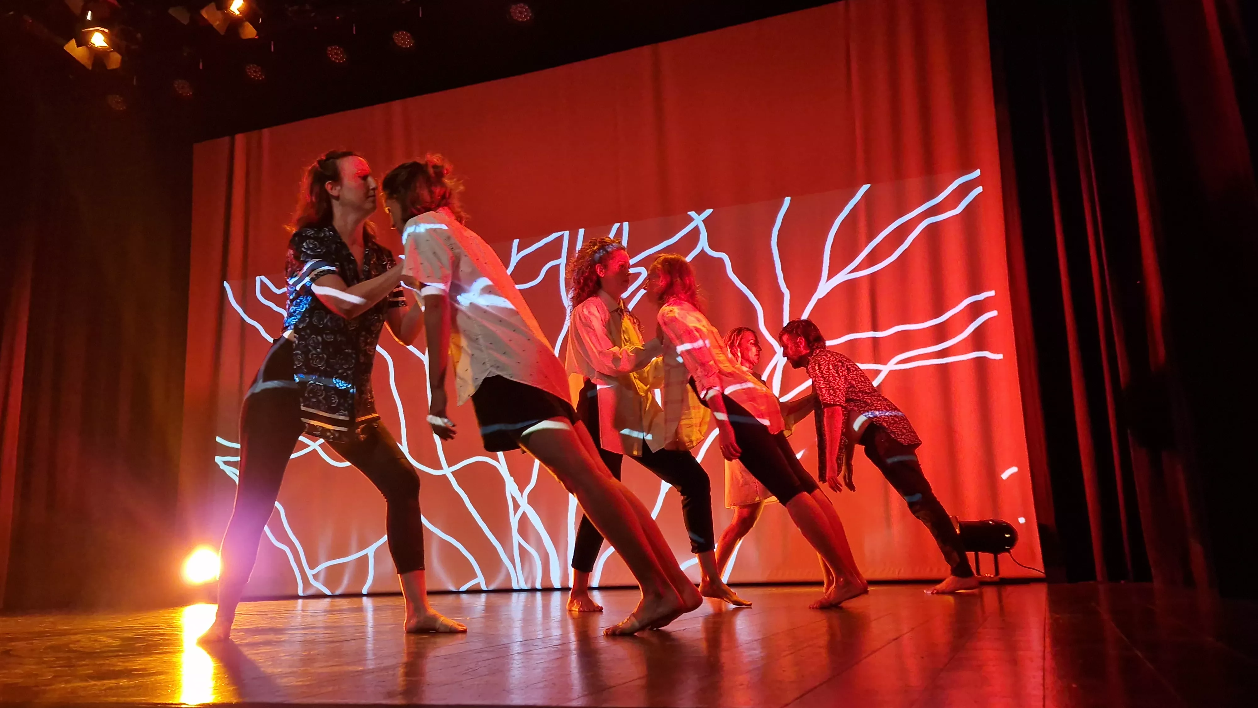 Grupos de danza contemporánea de Nuria Bolea en la Muestra Joven. Foto Myriam Martínez 