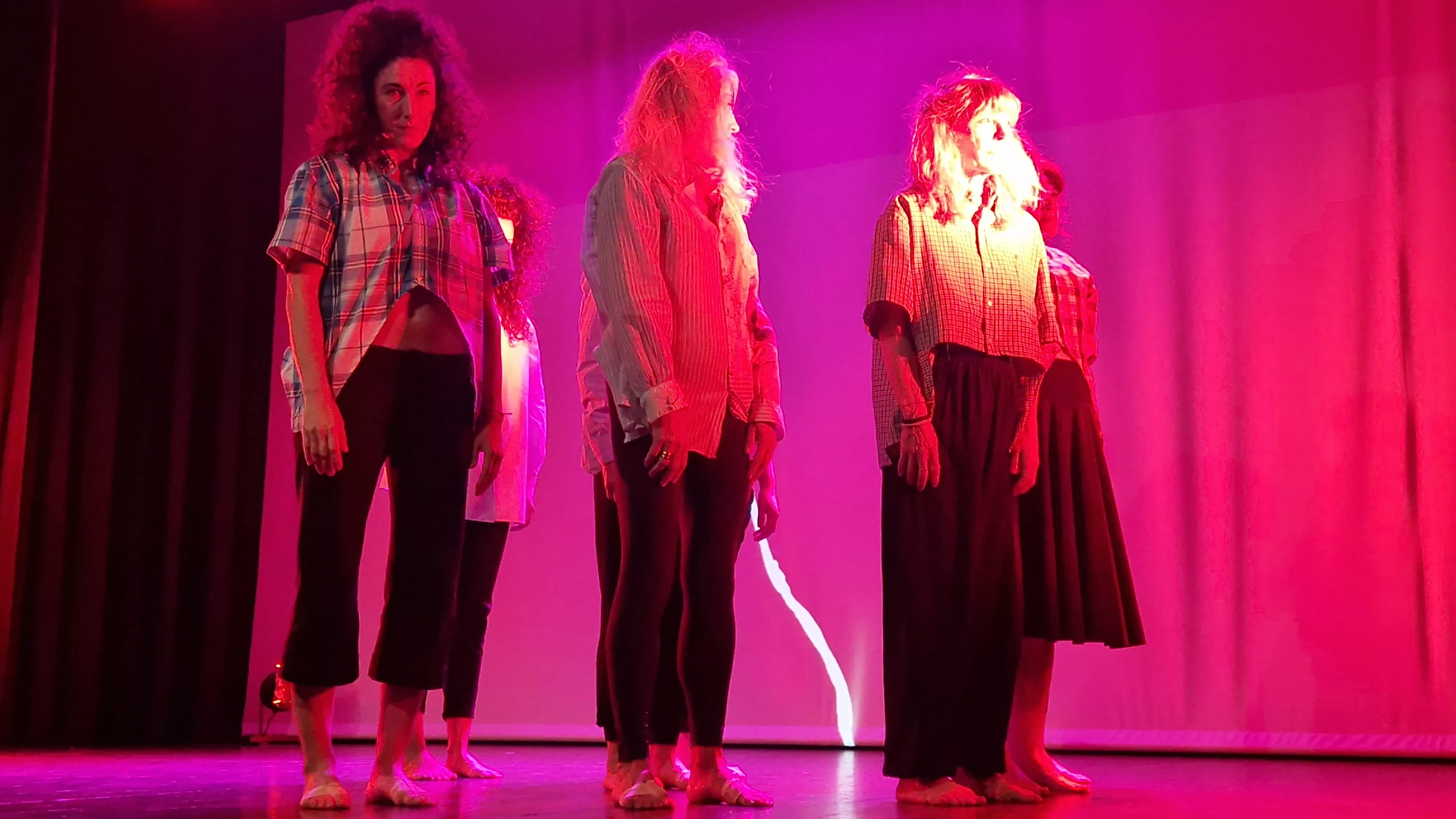 Grupos de danza contemporánea de Nuria Bolea en la Muestra Joven. Foto Myriam Martínez 