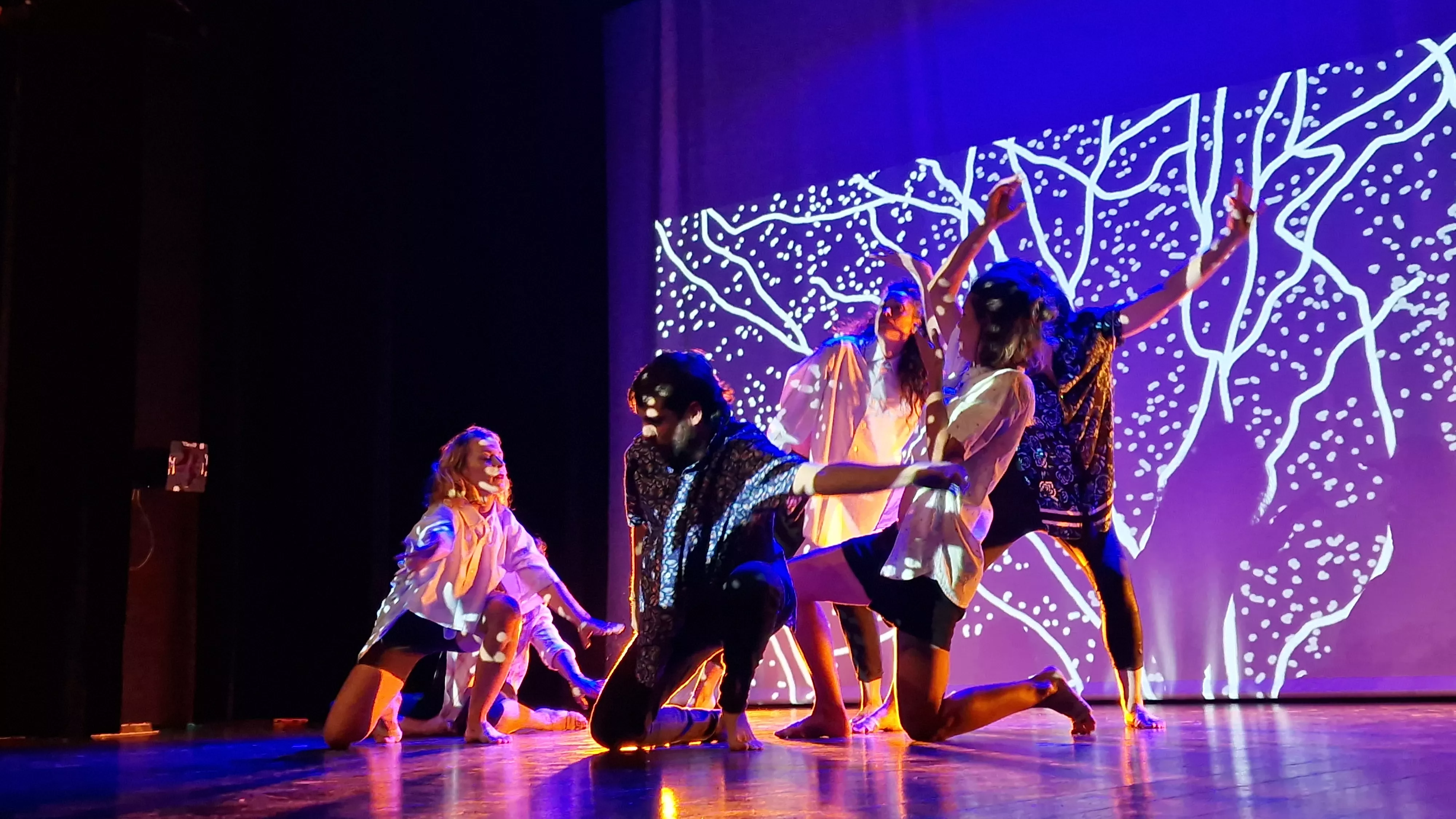 Grupos de danza contemporánea de Nuria Bolea en la Muestra Joven. Foto Myriam Martínez 