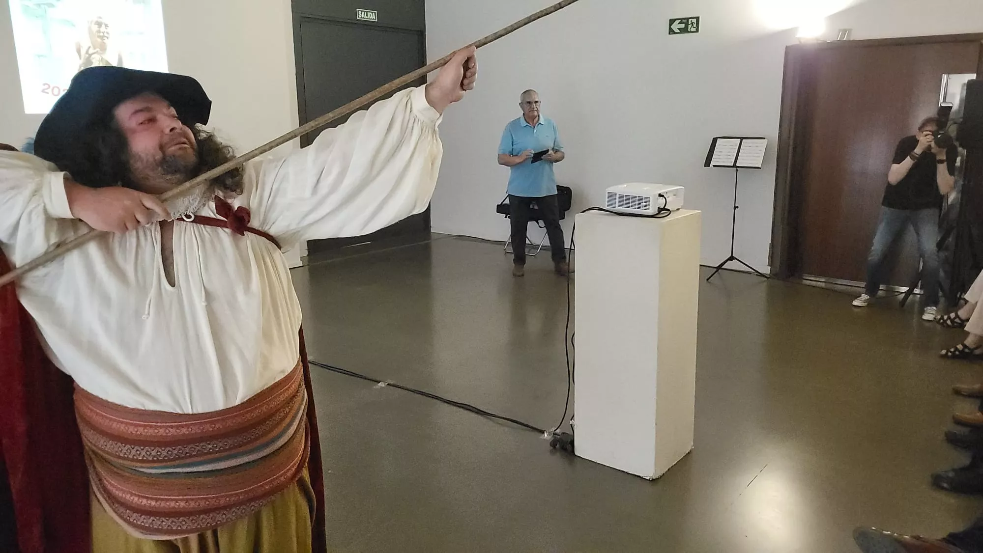 Presentación del Corral de Comedias de Robres