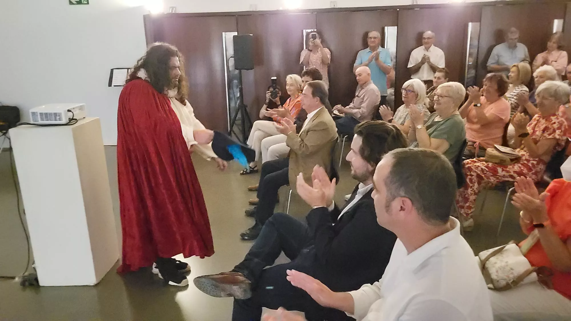 Presentación del Corral de Comedias de Robres