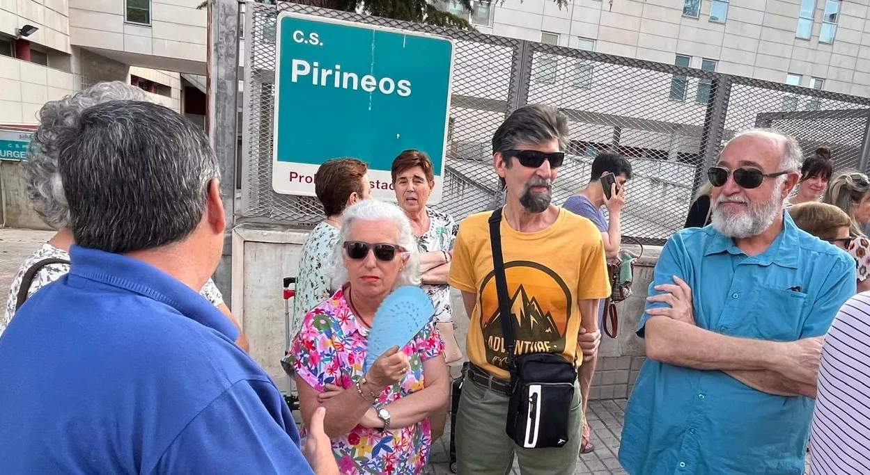 Concentración de la Plataforma en Defensa de la Sanidad Pública de Huesca. Foto Mercedes Manterola