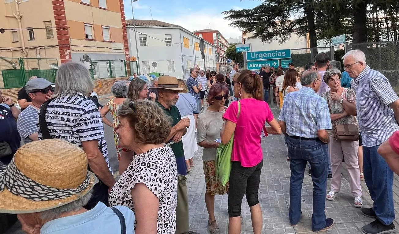 Concentración de la Plataforma en Defensa de la Sanidad Pública de Huesca. Foto Mercedes Manterola