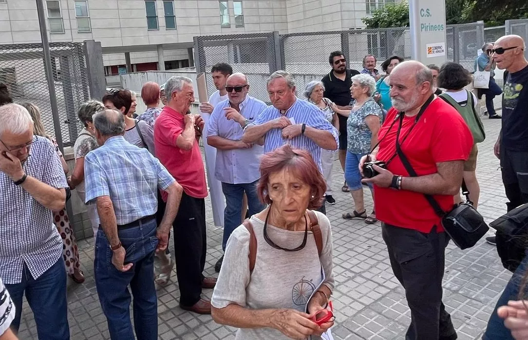 Concentración de la Plataforma en Defensa de la Sanidad Pública de Huesca. Foto Mercedes Manterola