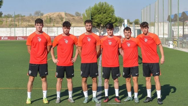 Seis jugadores que subieron a DH harán la pretemporada con el B. Foto: SD Huesca B