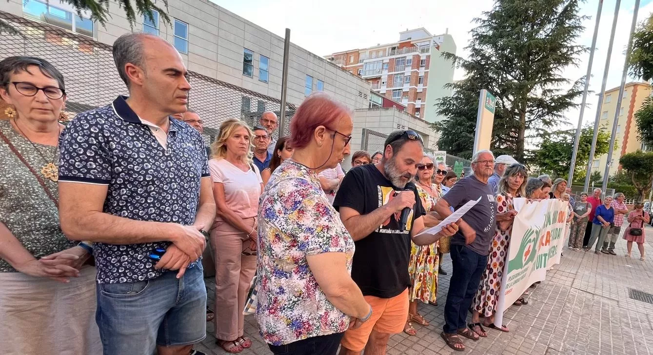 Concentración de la Plataforma en Defensa de la Sanidad Pública de Huesca. Foto Mercedes Manterola