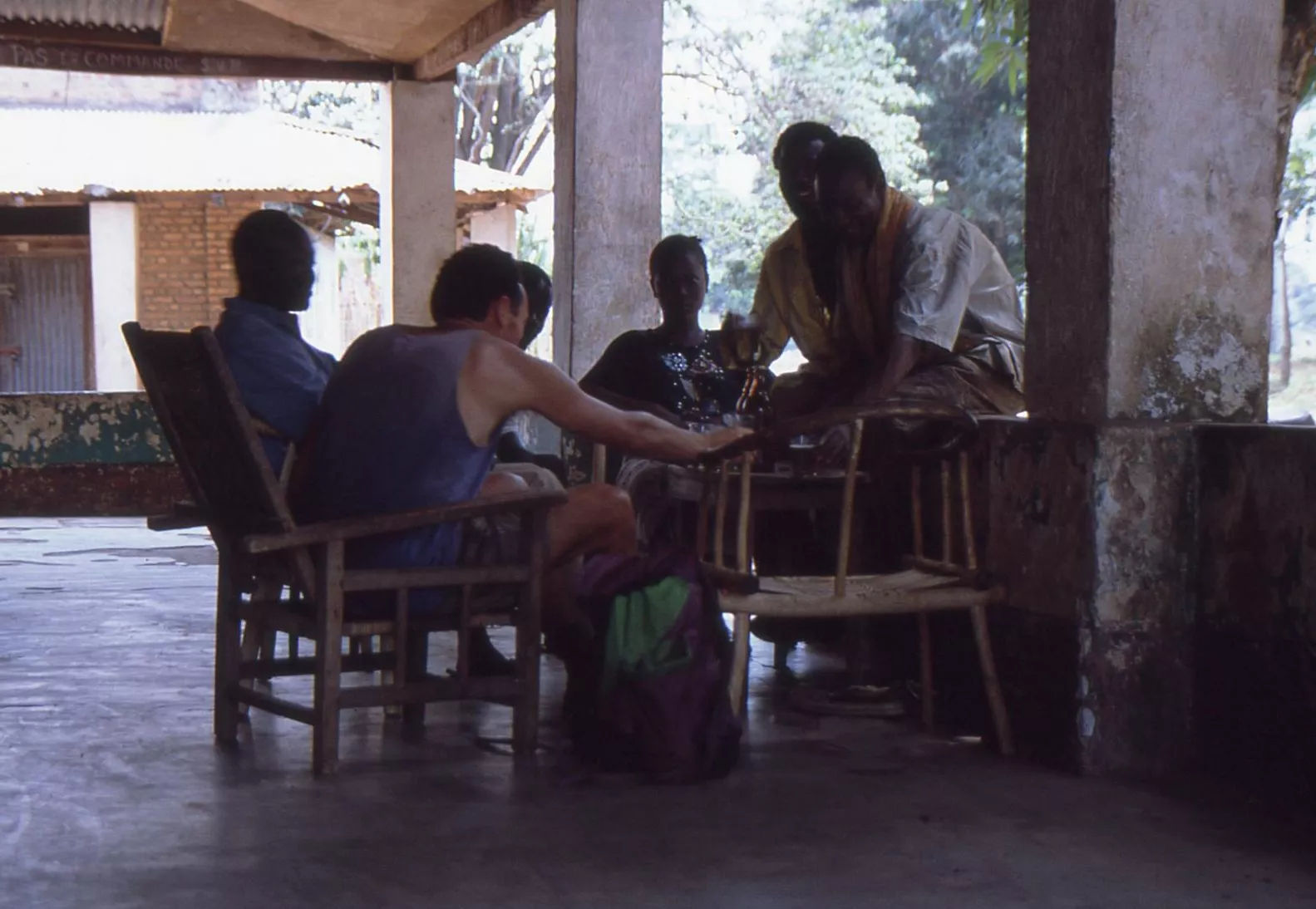 Marco Pascual en el Congo en una jornada divertida y peligrosa