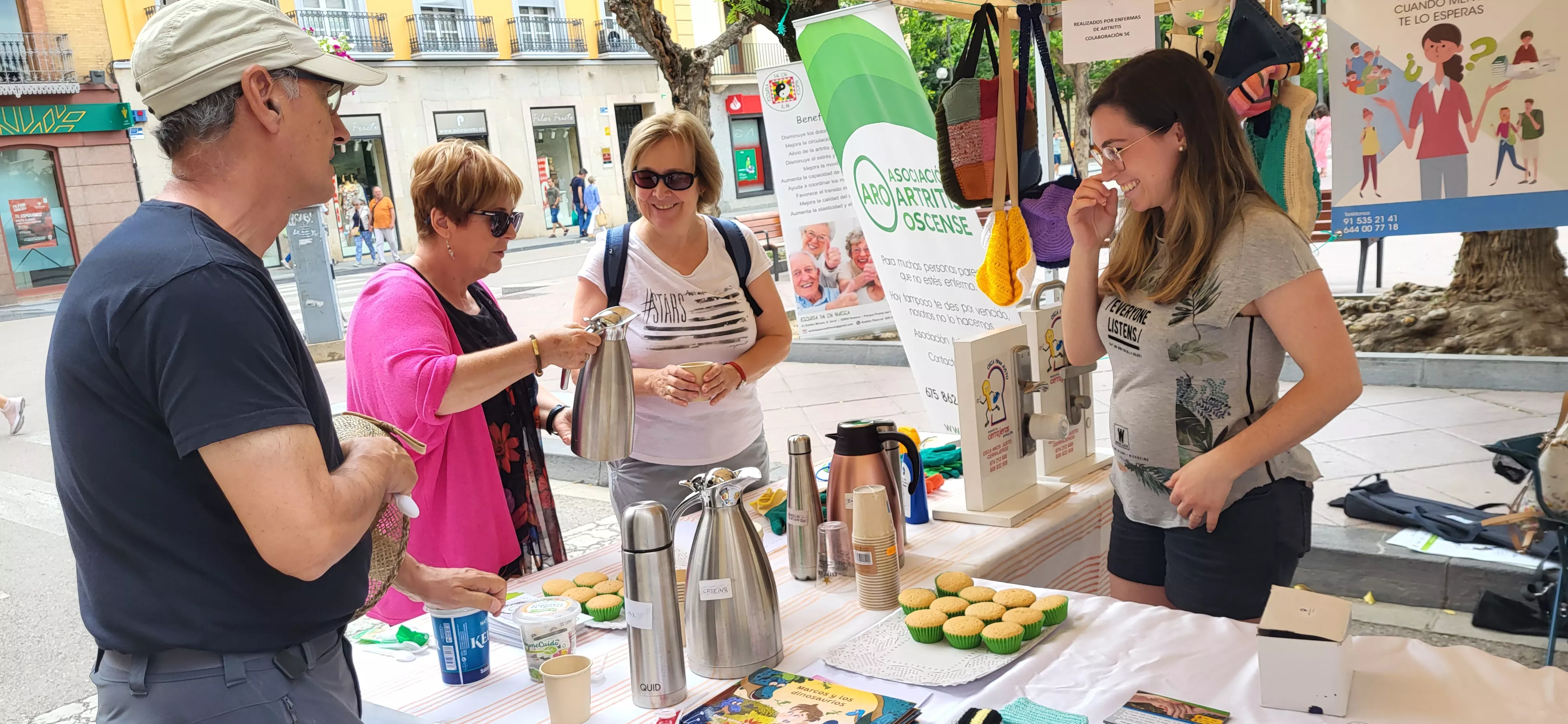 Tercera edición de la Feria de la Salud en Huesca. Foto Mercedes Manterola