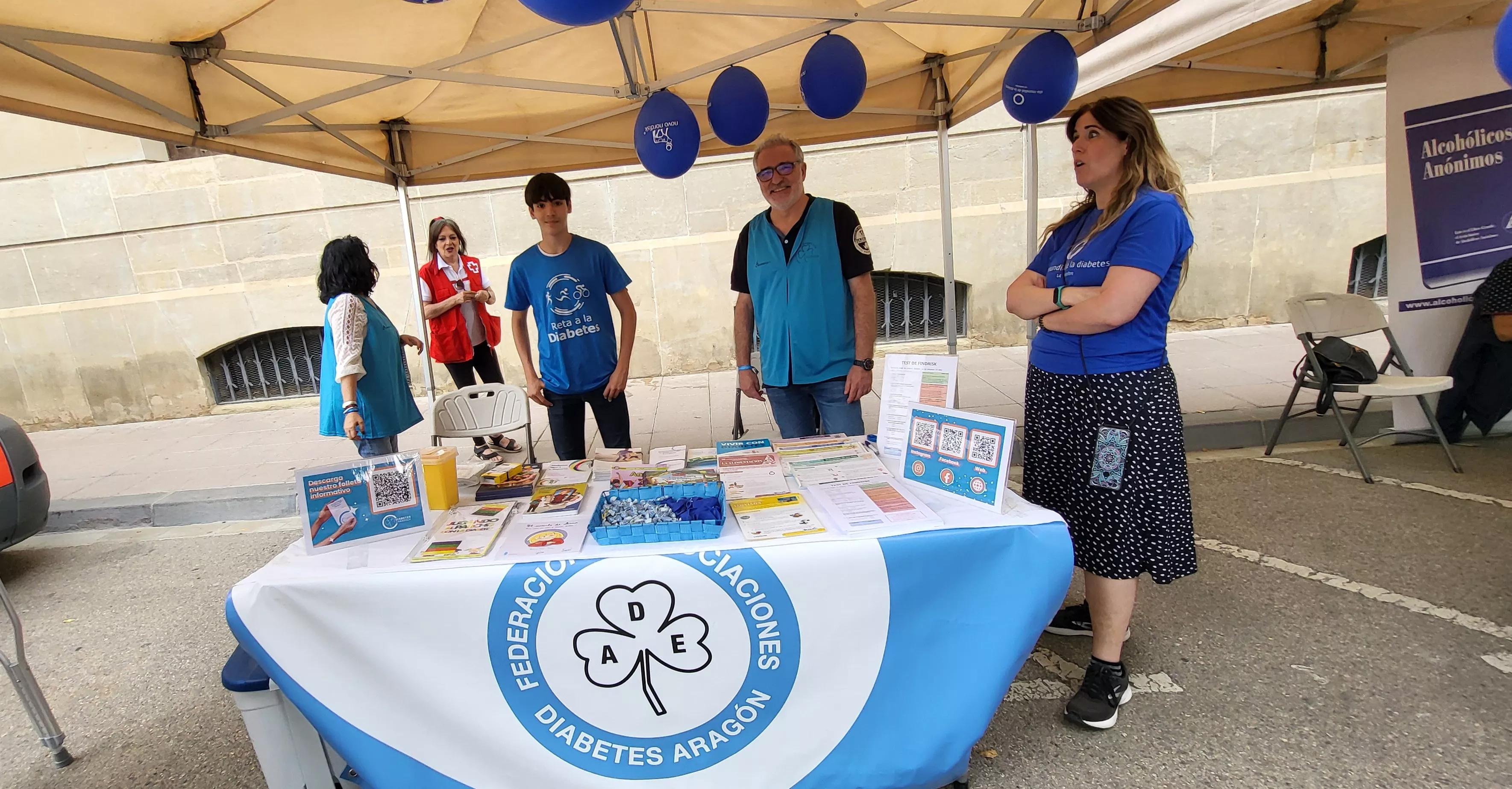 Tercera edición de la Feria de la Salud en Huesca. Foto Mercedes Manterola