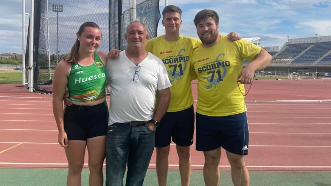 Emiliano Díaz y sus lanzadores, en Zaragoza. Emiliano Díaz y sus lanzadores, en Zaragoza.