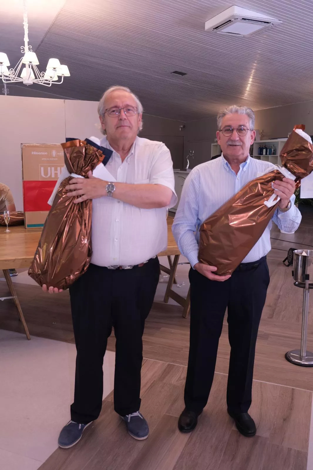 Los flamantes ganadores del XXVIII Campeonato de Guiñote.