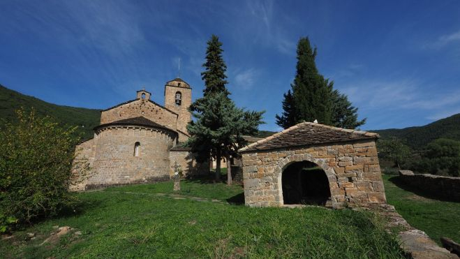 La iglesia, sala de exposiciones y esconjuradero de San Vicente de Labuerda La iglesia, sala de exposiciones y esconjuradero de San Vicente de Labuerda