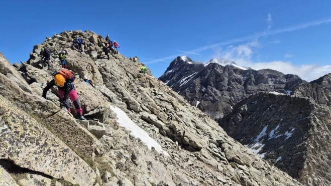 3 por la cresta rocosa del Eriste Norte, Posets al fondo 3 por la cresta rocosa del Eriste Norte, Posets al fondo
