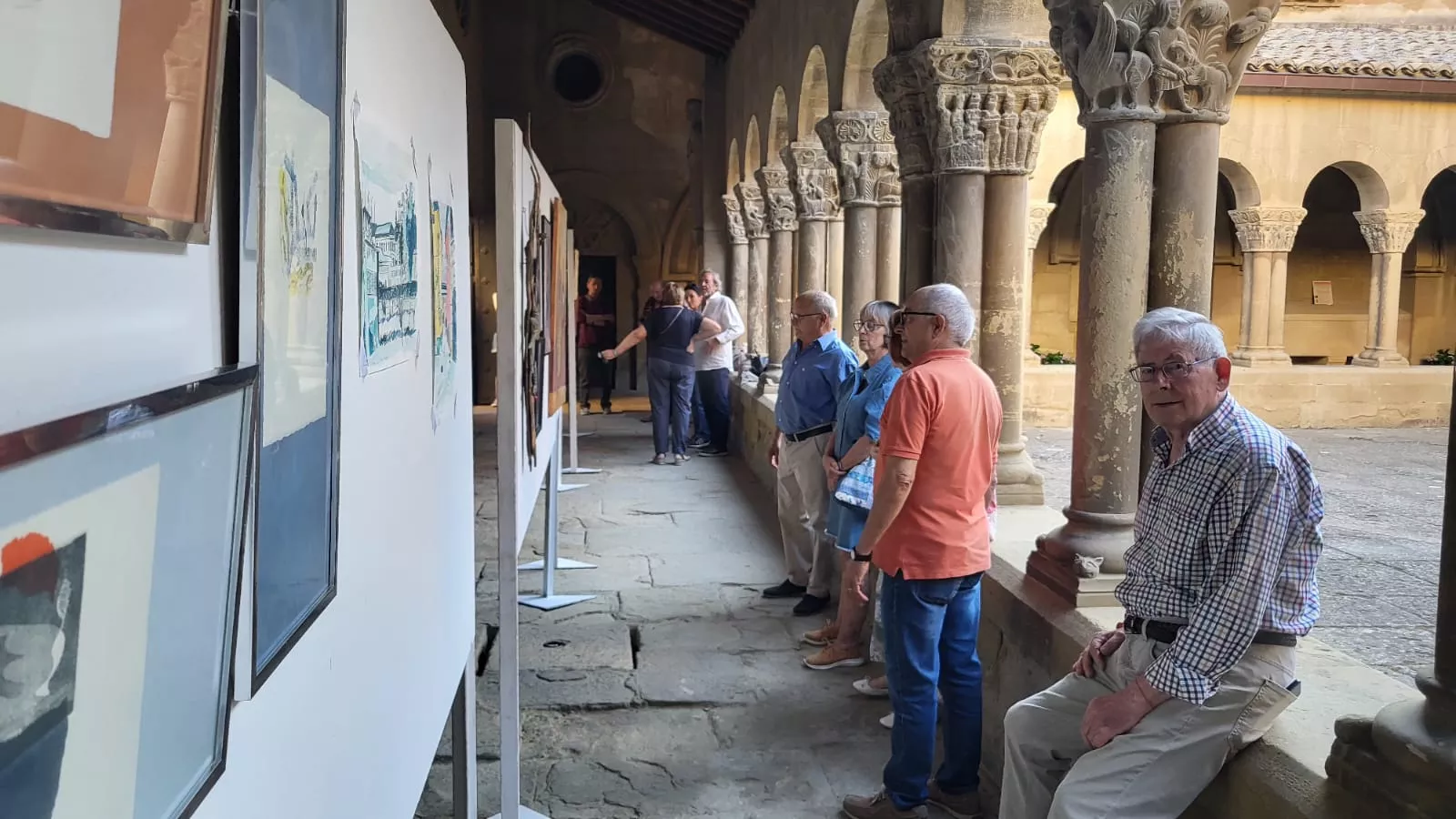 Exposición de pintores del Casco Viejo en el Claustro de San Pedro
