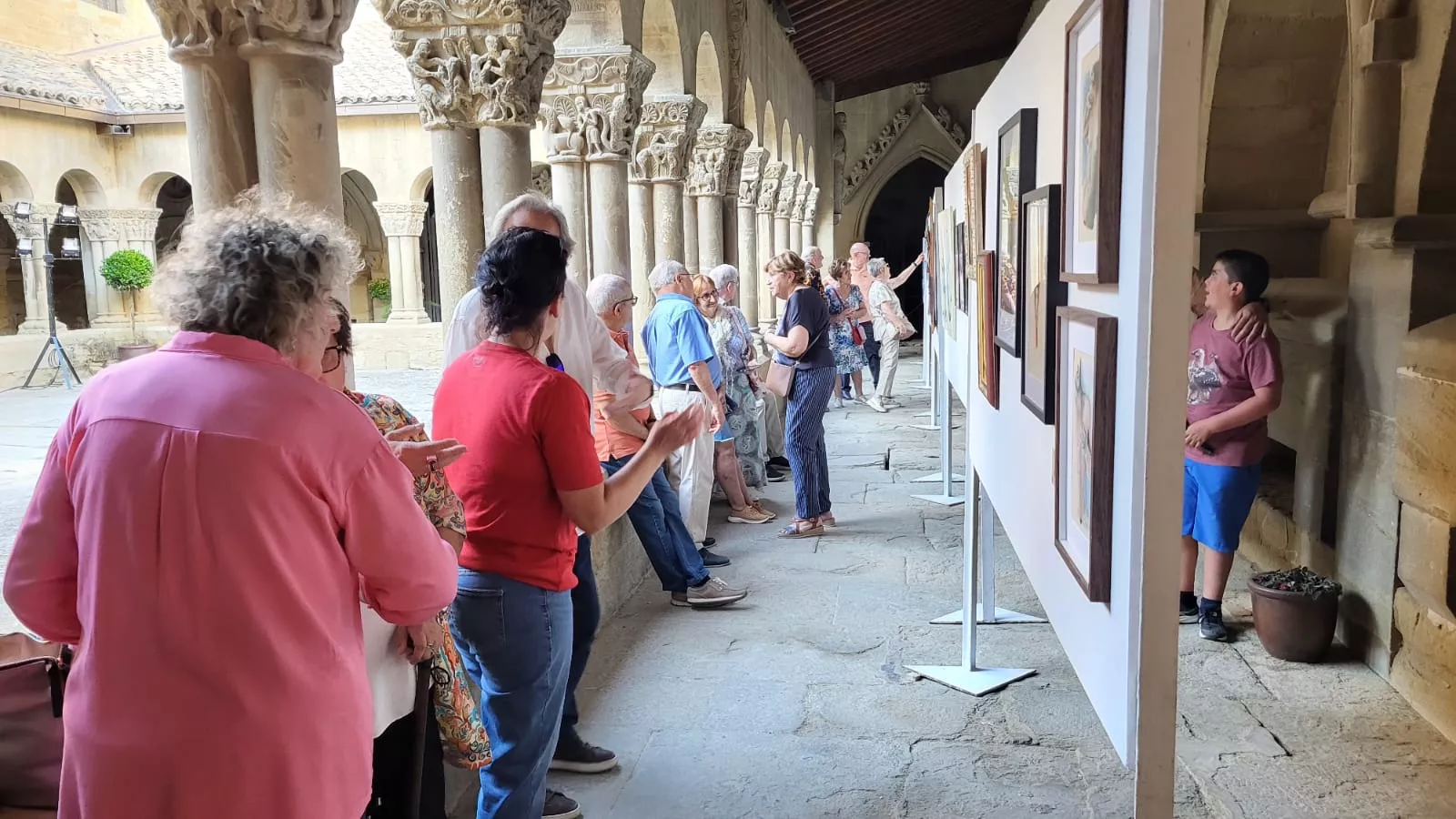 Exposición de pintores del Casco Viejo en el Claustro de San Pedro