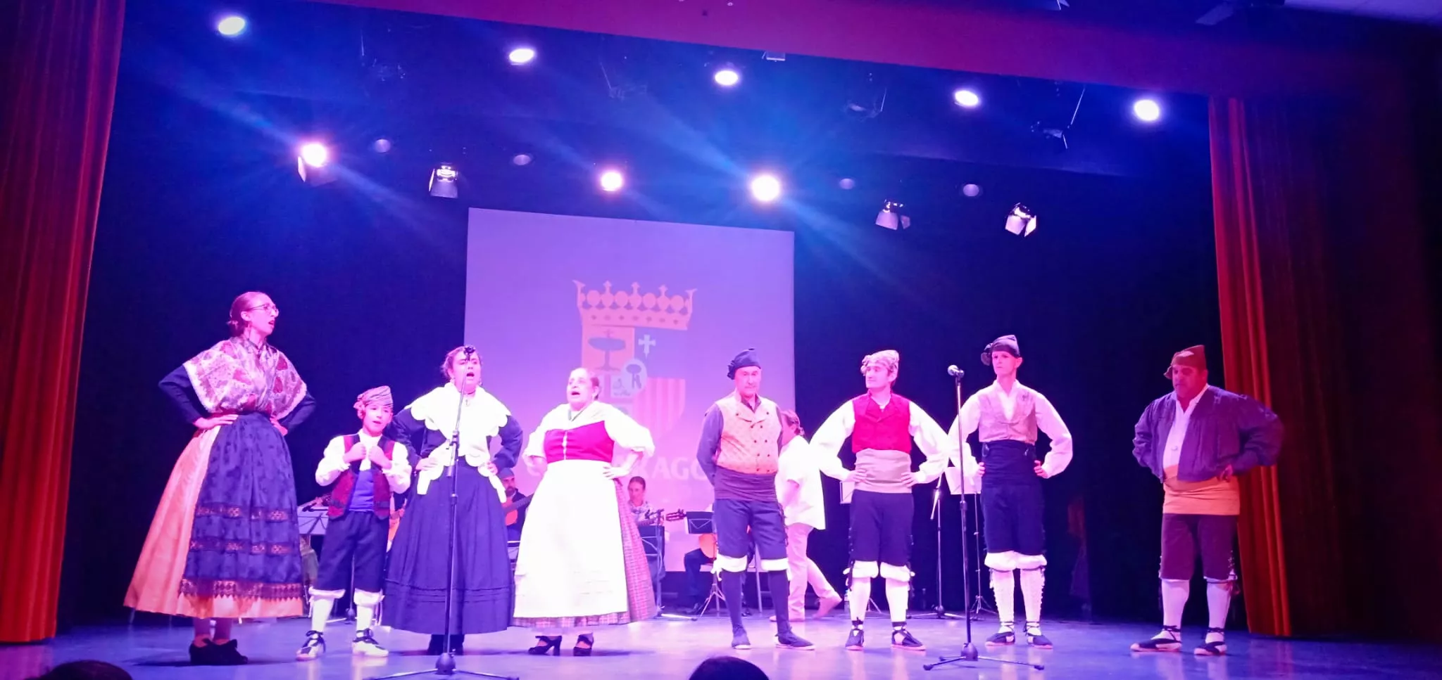 Final de curso de la escuela de jota de la Casa de Aragón en Madrid.