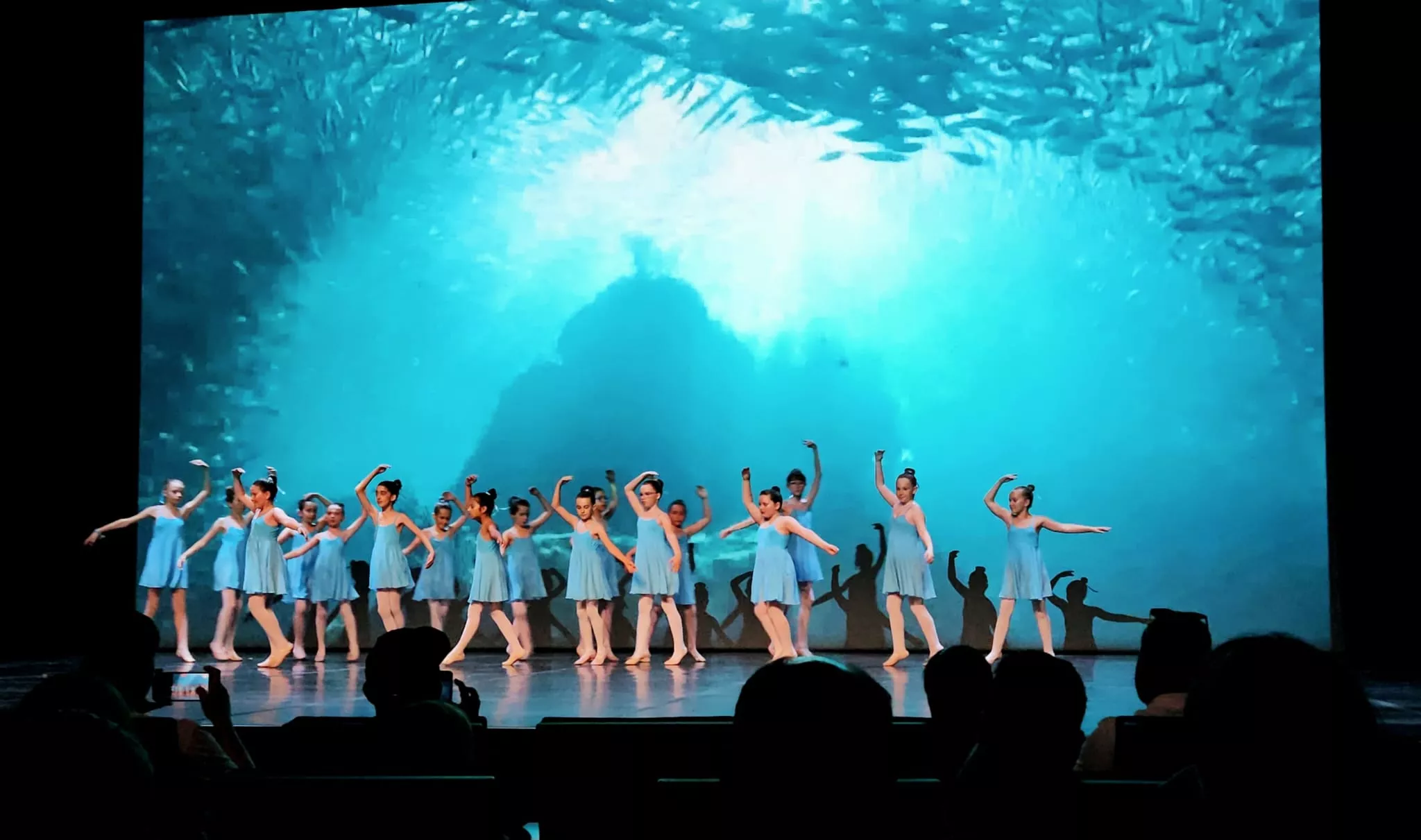 Representación de fin de curso de la Escuela de baile Elenco