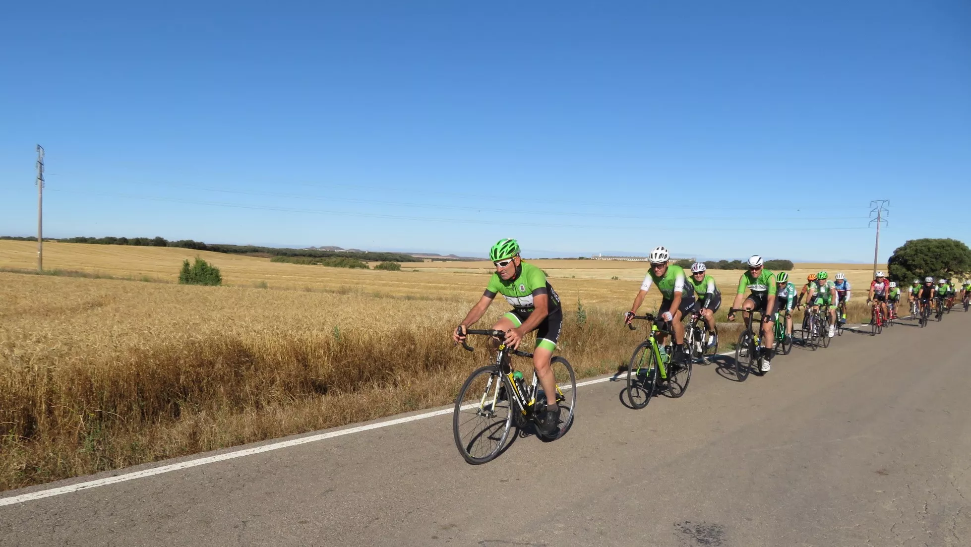 Emocionado recuerdo ciclista a Alberto Roig. Foto Miguel Ángel Romeo