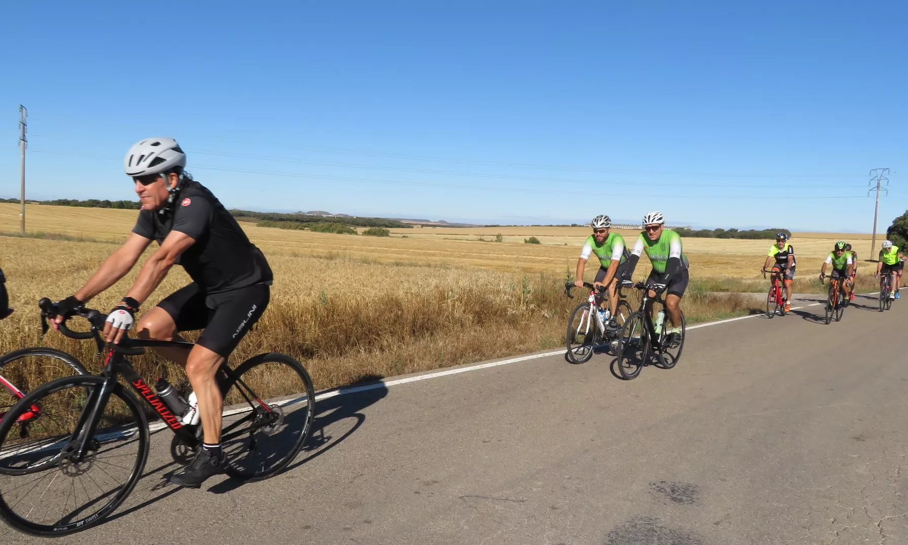 Emocionado recuerdo ciclista a Alberto Roig. Foto Miguel Ángel Romeo