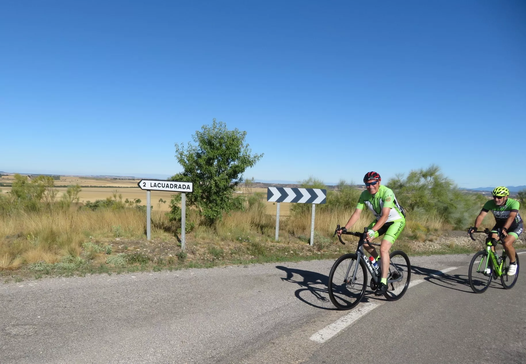 Emocionado recuerdo ciclista a Alberto Roig. Foto Miguel Ángel Romeo