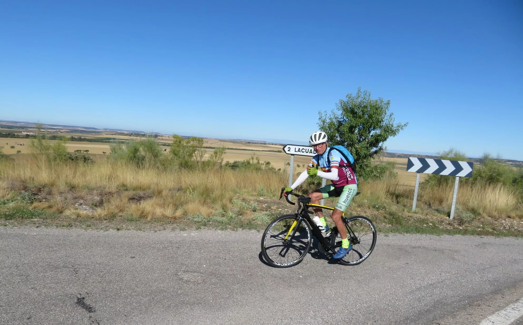 Emocionado recuerdo ciclista a Alberto Roig. Foto Miguel Ángel Romeo