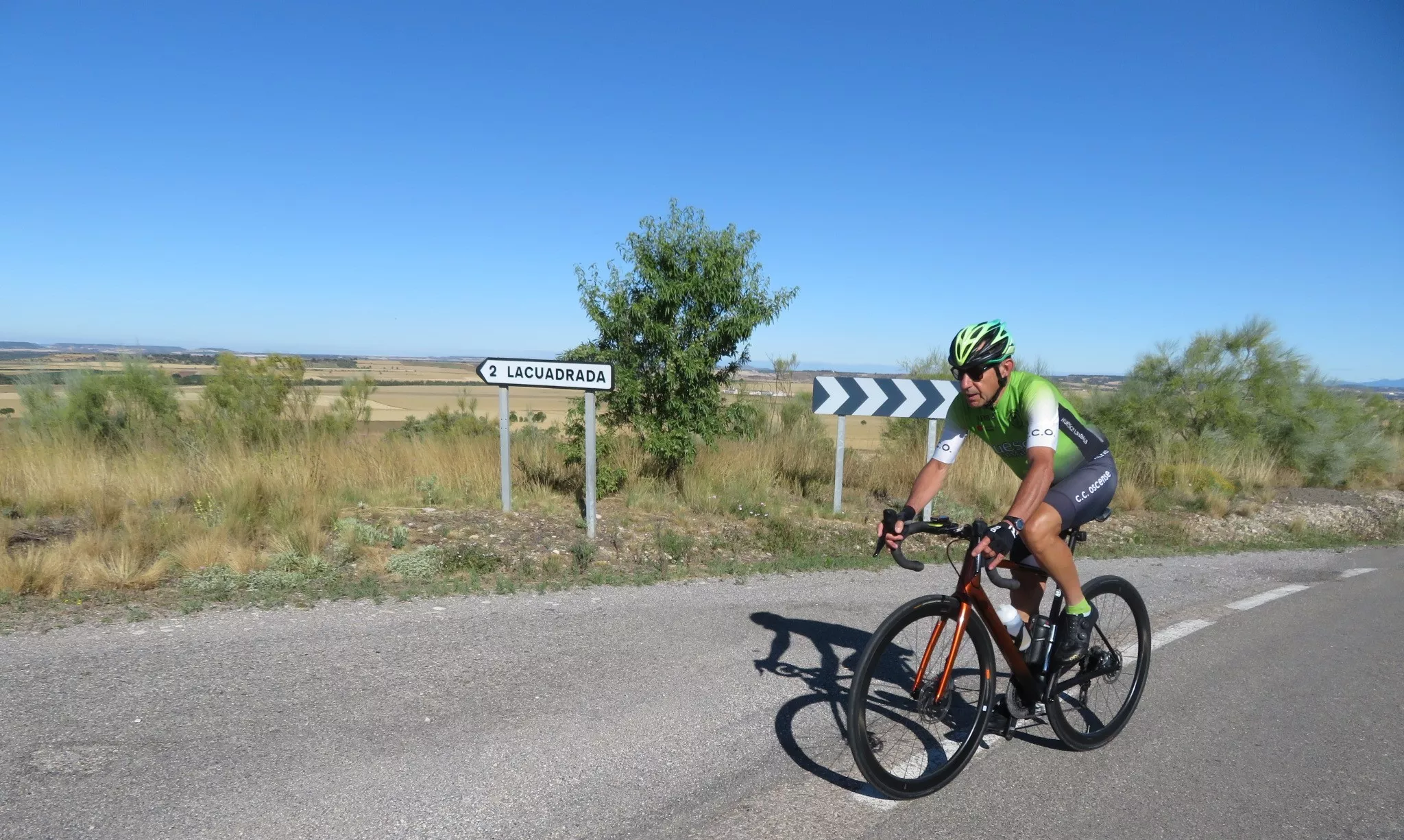 Emocionado recuerdo ciclista a Alberto Roig. Foto Miguel Ángel Romeo