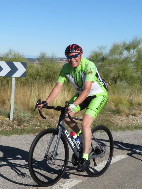 Emocionado recuerdo ciclista a Alberto Roig. Foto Miguel Ángel Romeo