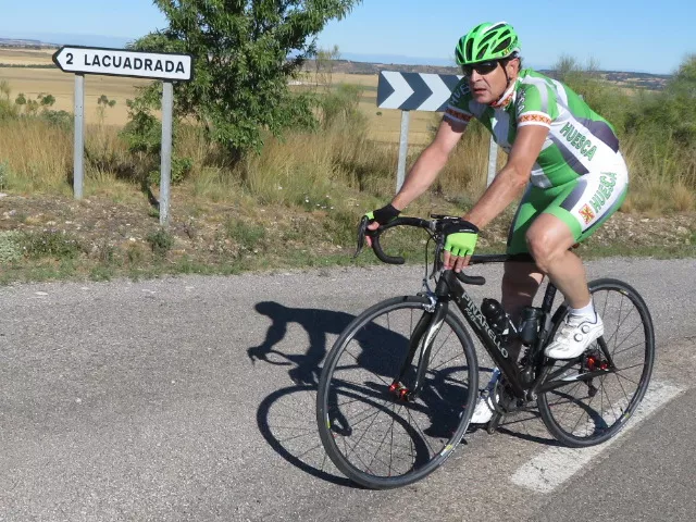 Emocionado recuerdo ciclista a Alberto Roig. Foto Miguel Ángel Romeo