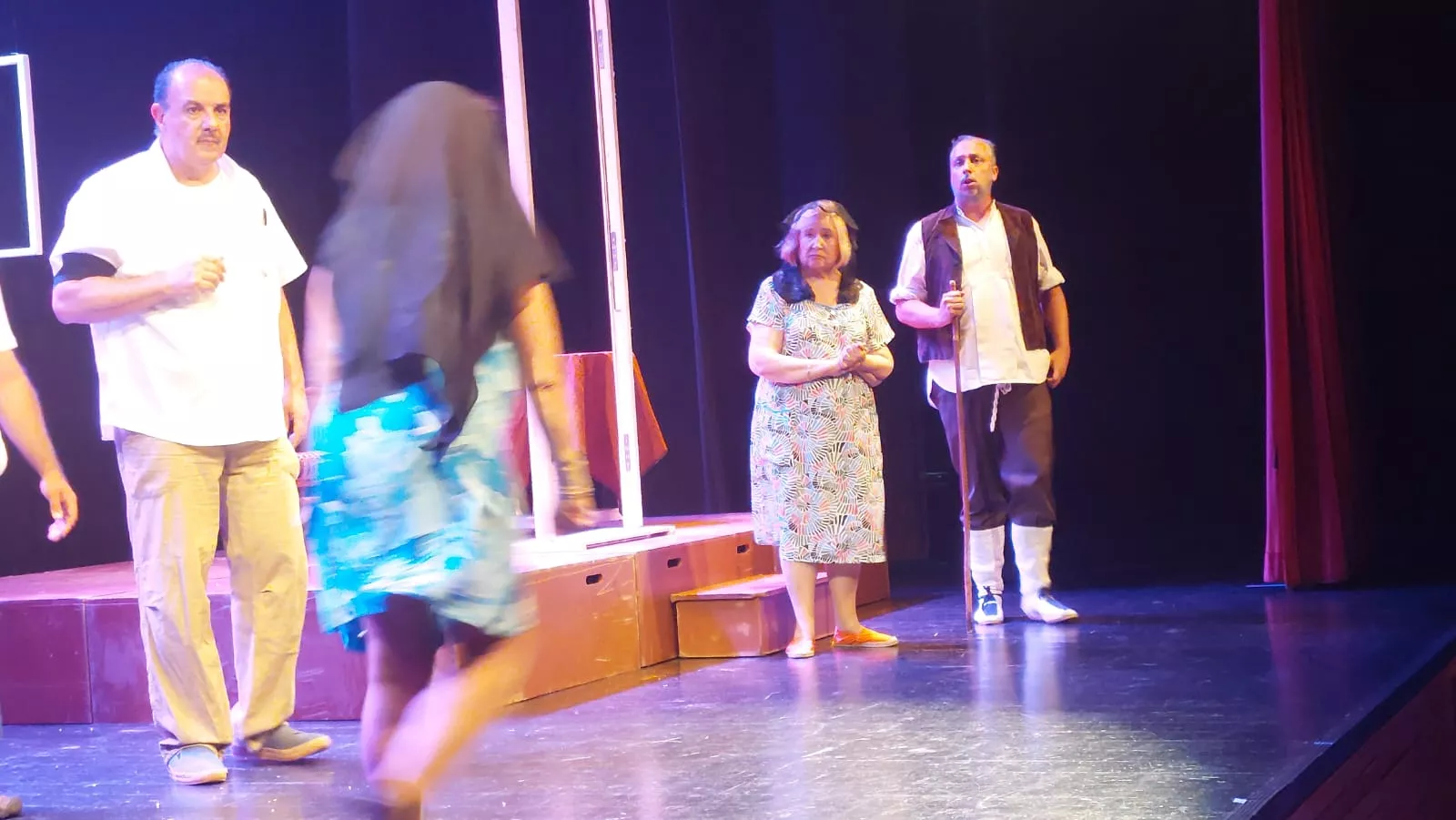 Las Lolas, interpretando Guadaña al resucitado. Foto J.G.A