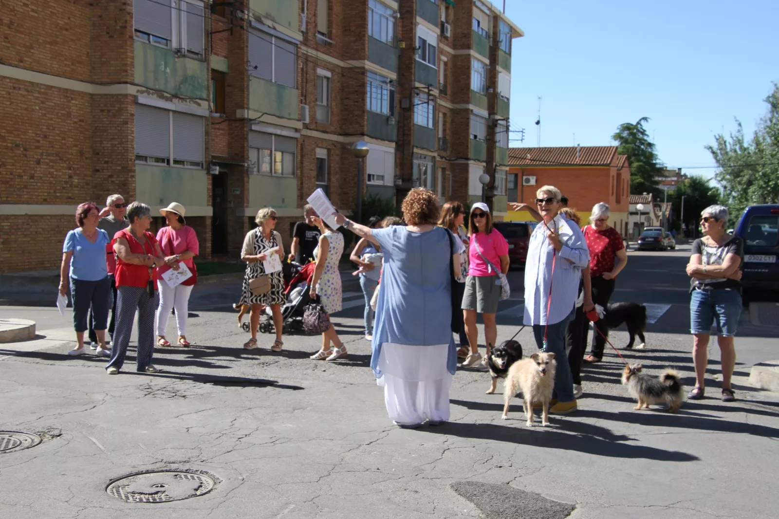 Paseo por el barrio del Perpetuo Socorro. Foto Carlos Neofato 