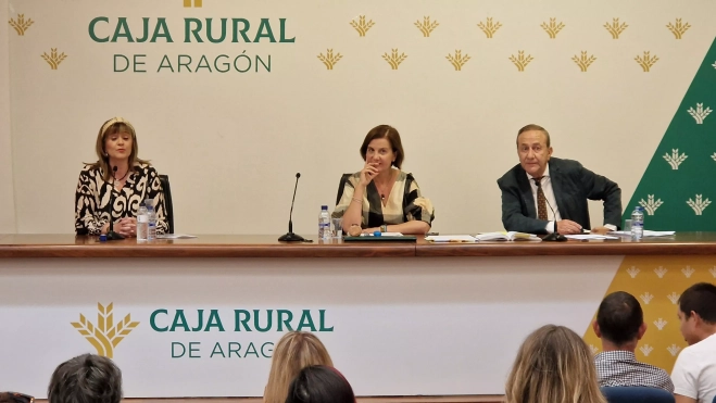 Gloria Ruiz Picazo, Aurora López Azcona y Joaquín Oria Almudí. Foto Myriam Martínez Gloria Ruiz Picazo, Aurora López Azcona y Joaquín Oria Almudí. Foto Myriam Martínez