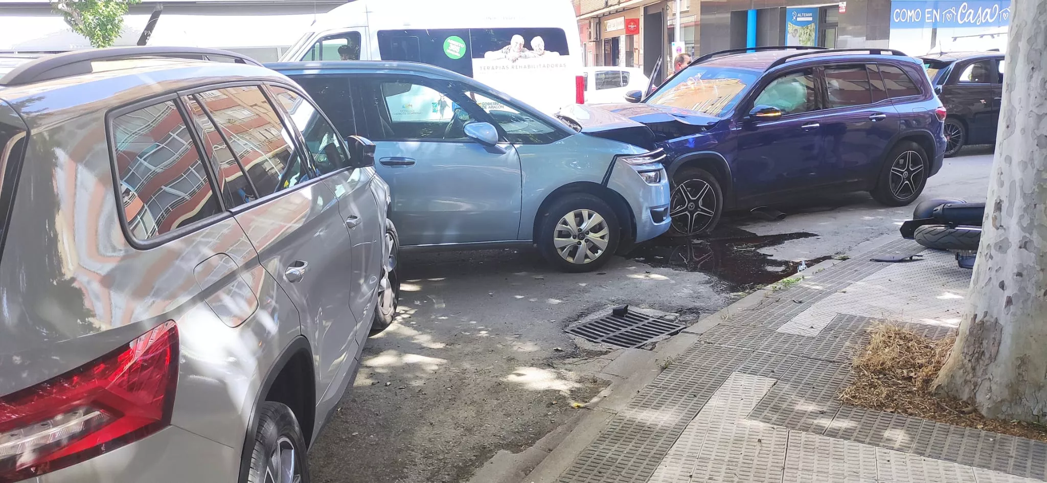 Choque en la Avenida de la Paz de Huesca