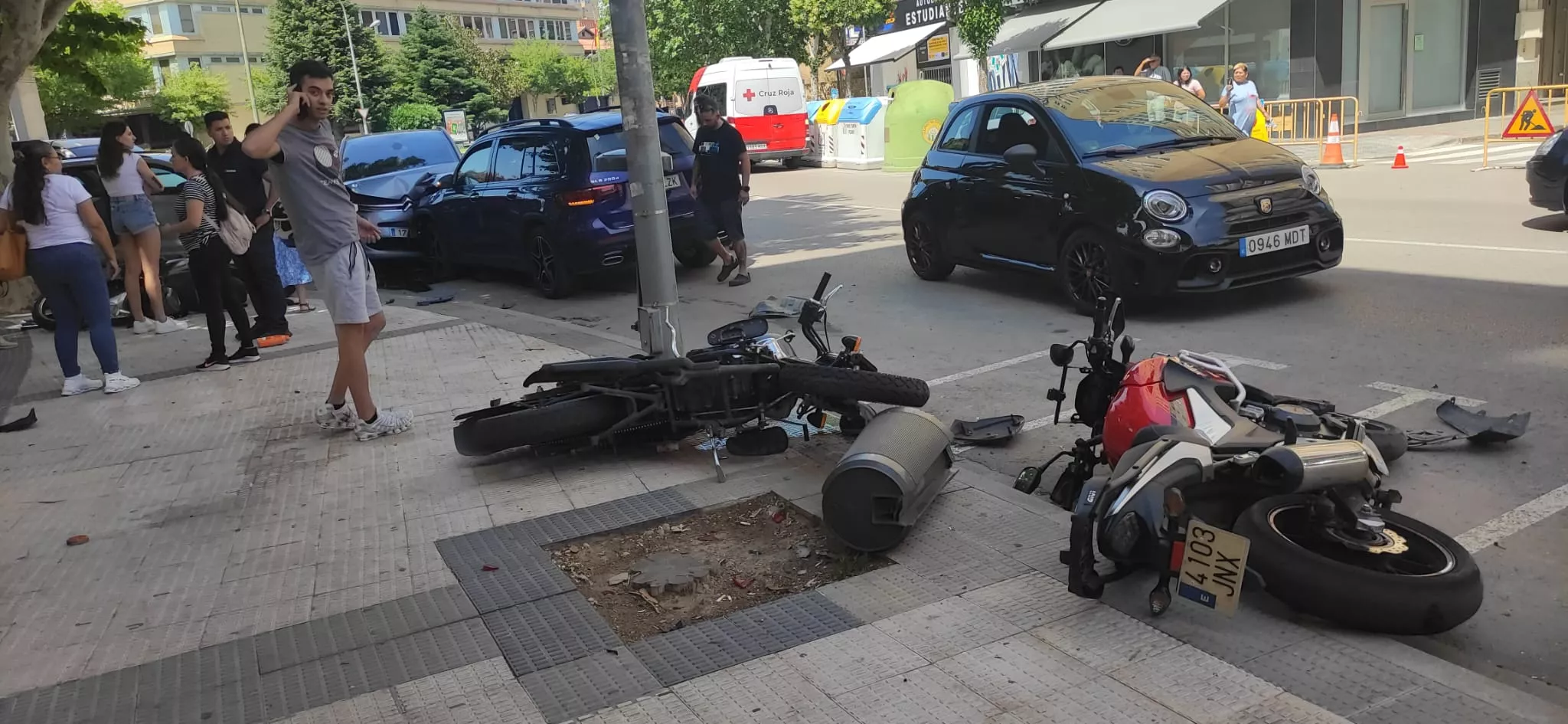 Choque en la Avenida de la Paz de Huesca