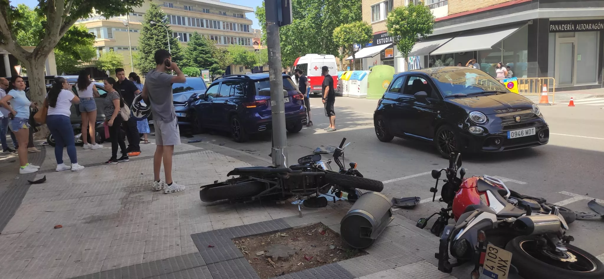 Choque en la Avenida de la Paz de Huesca