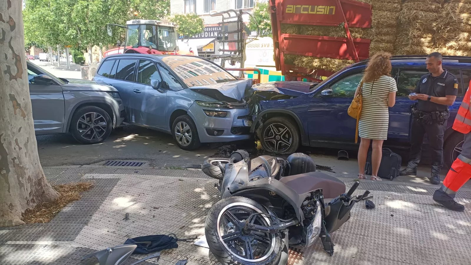 Choque en la Avenida de la Paz de Huesca