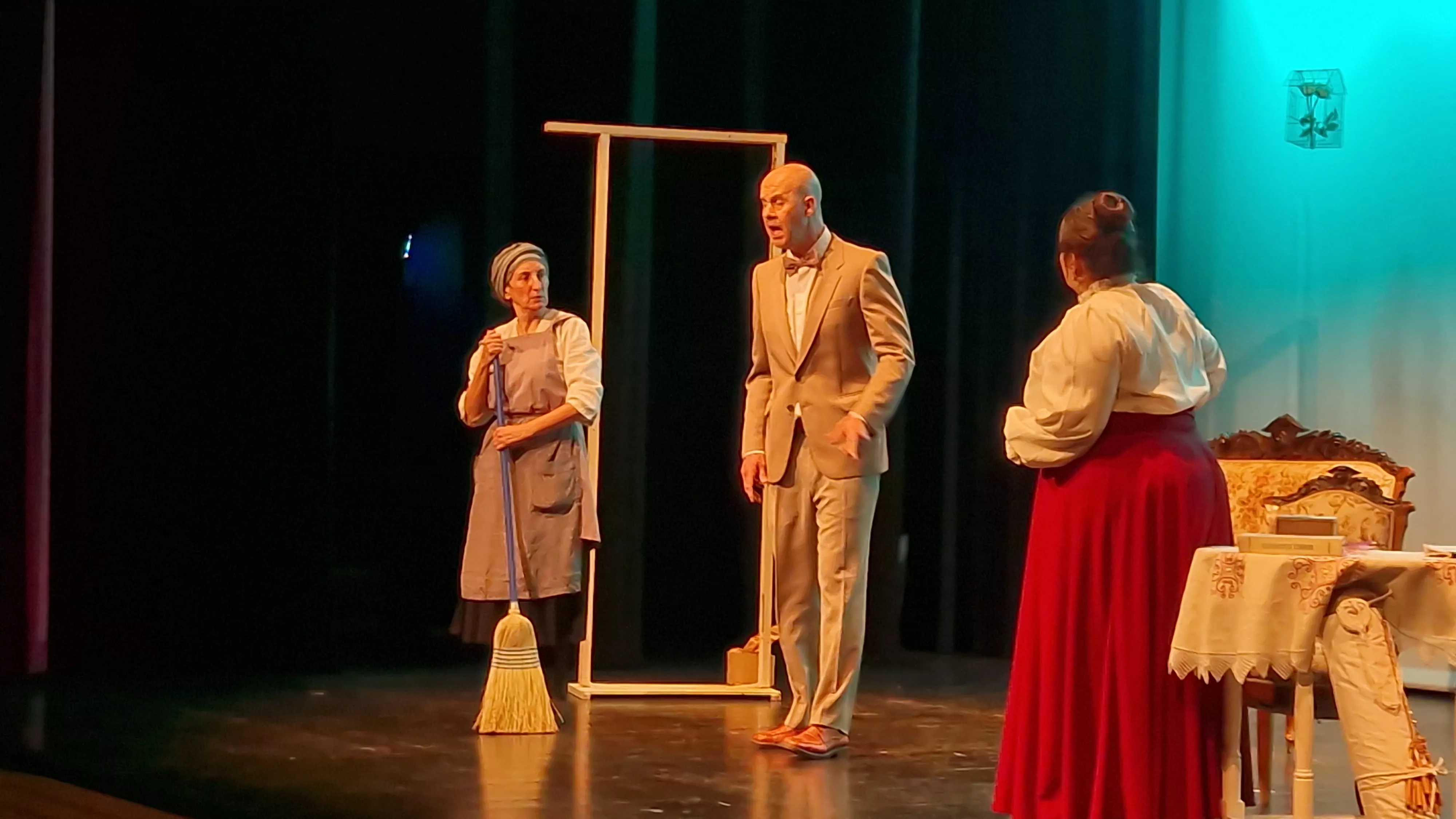 Deleites diversos en la 32ª Muestra de Teatro y Danza Joven de Huesca. Foto Myriam Martínez