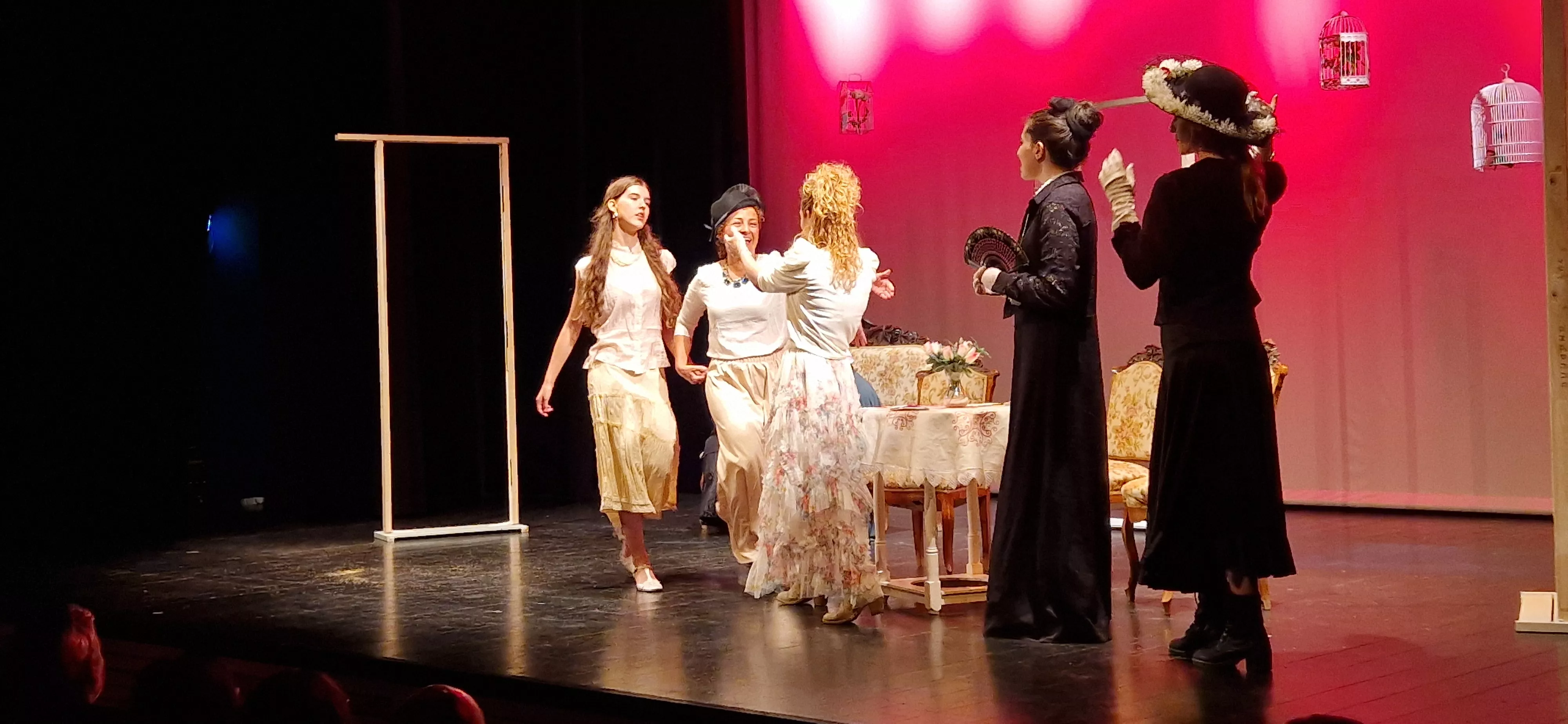 Deleites diversos en la 32ª Muestra de Teatro y Danza Joven de Huesca. Foto Myriam Martínez