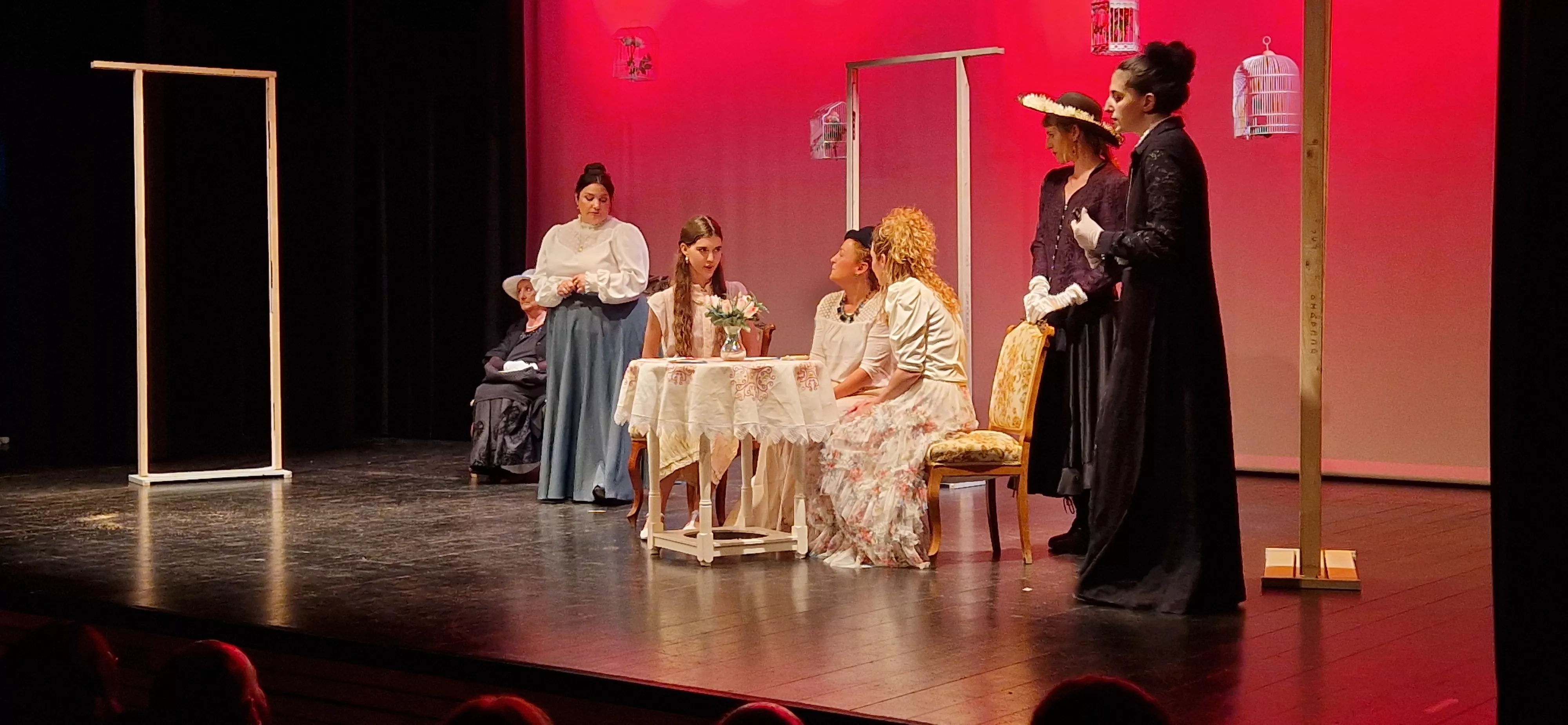 Deleites diversos en la 32ª Muestra de Teatro y Danza Joven de Huesca. Foto Myriam Martínez