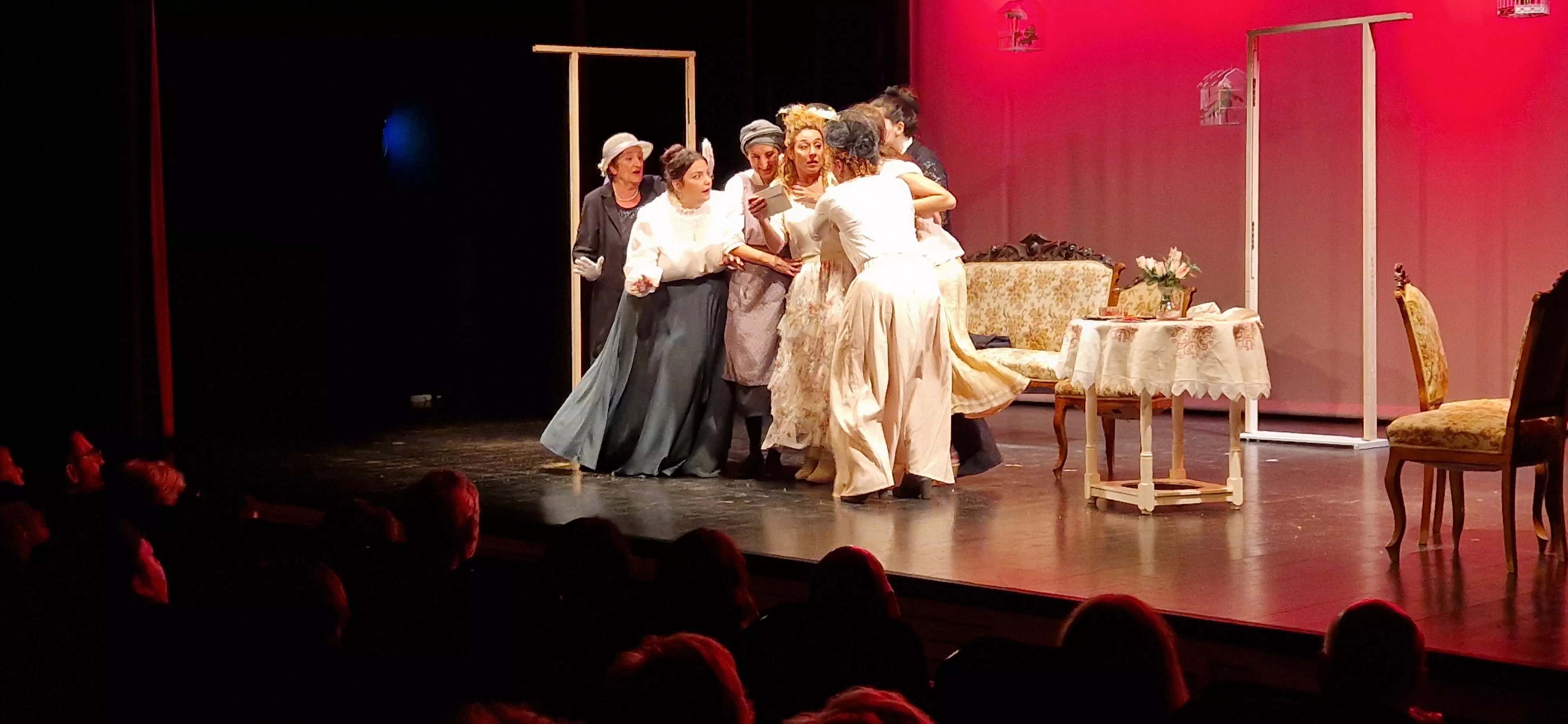 Deleites diversos en la 32ª Muestra de Teatro y Danza Joven de Huesca. Foto Myriam Martínez